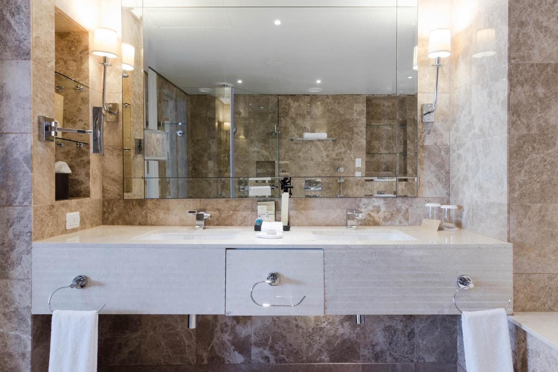 Taj Hotel Cape Town - Taj Residence suites hotel, 1 Wale Street The Taj Cape Town, South Africa — photo 57