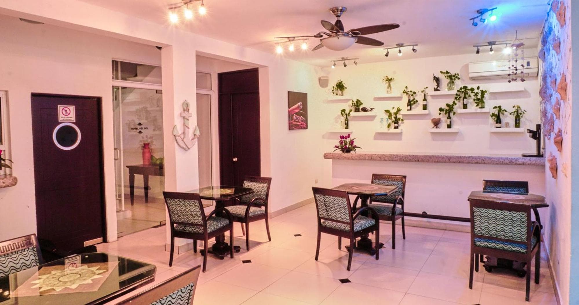 Hotel Del Sol — 22