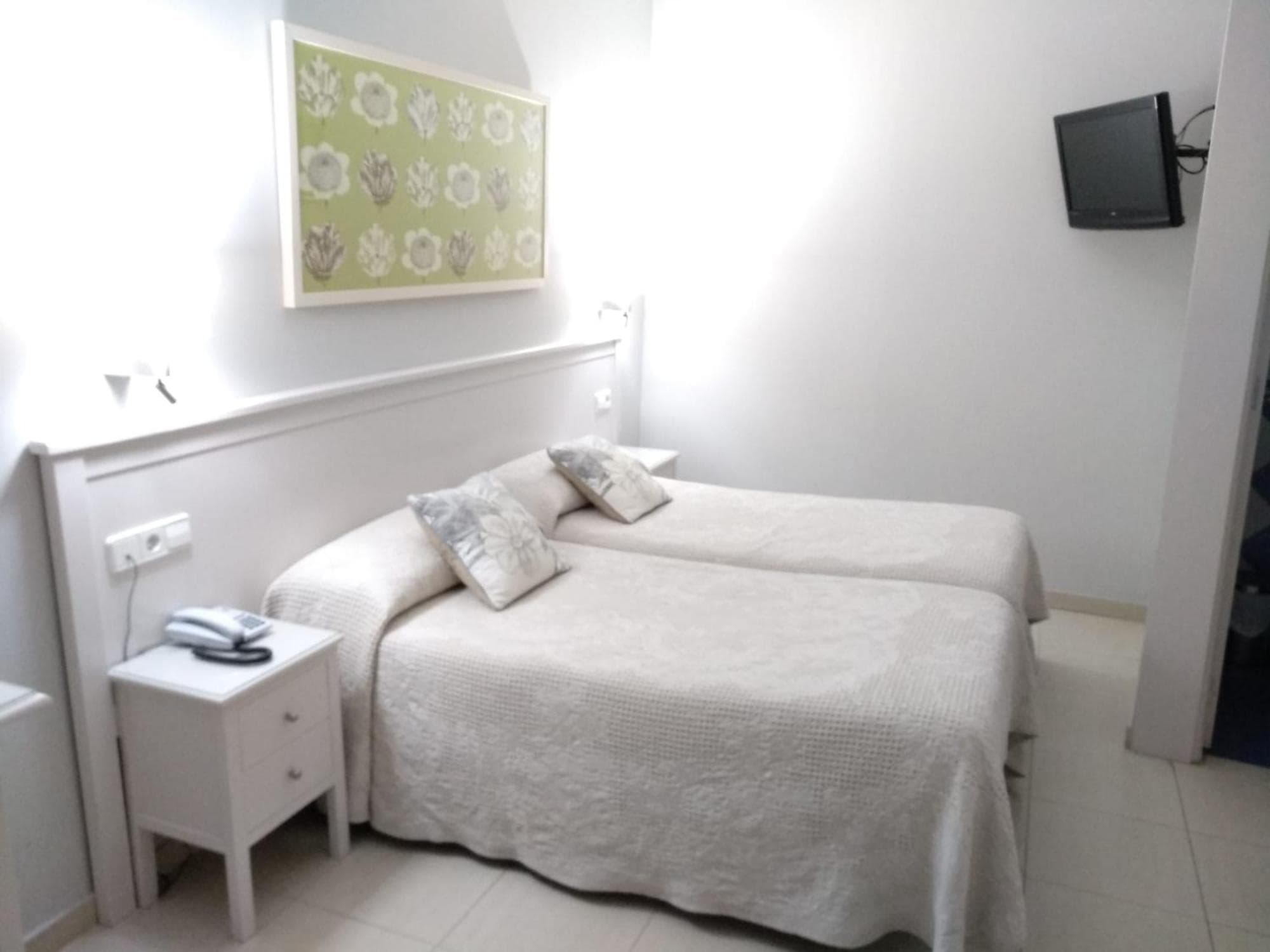 Hotel Goya — 23