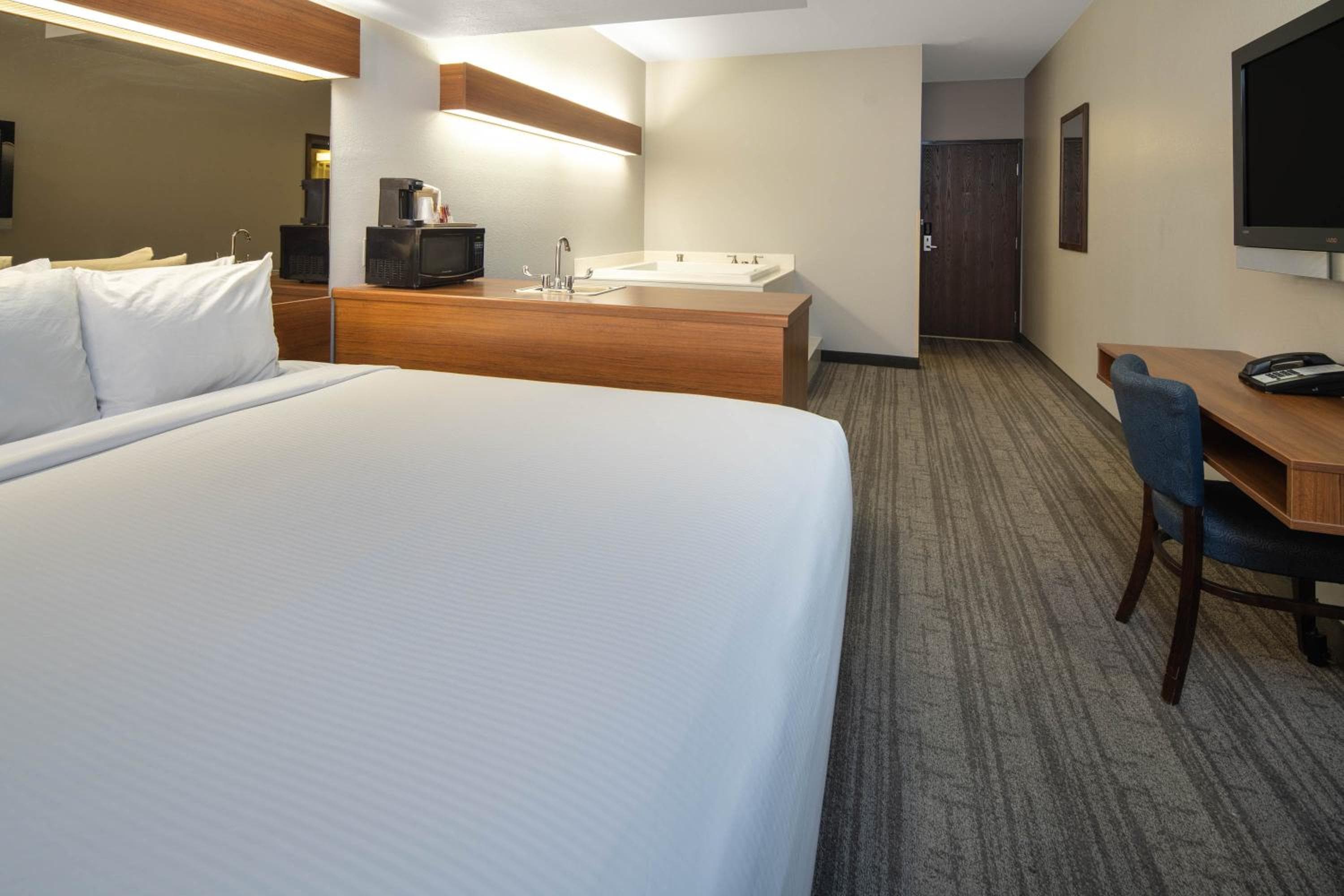 Baymont by Wyndham Las Vegas South Strip — 10