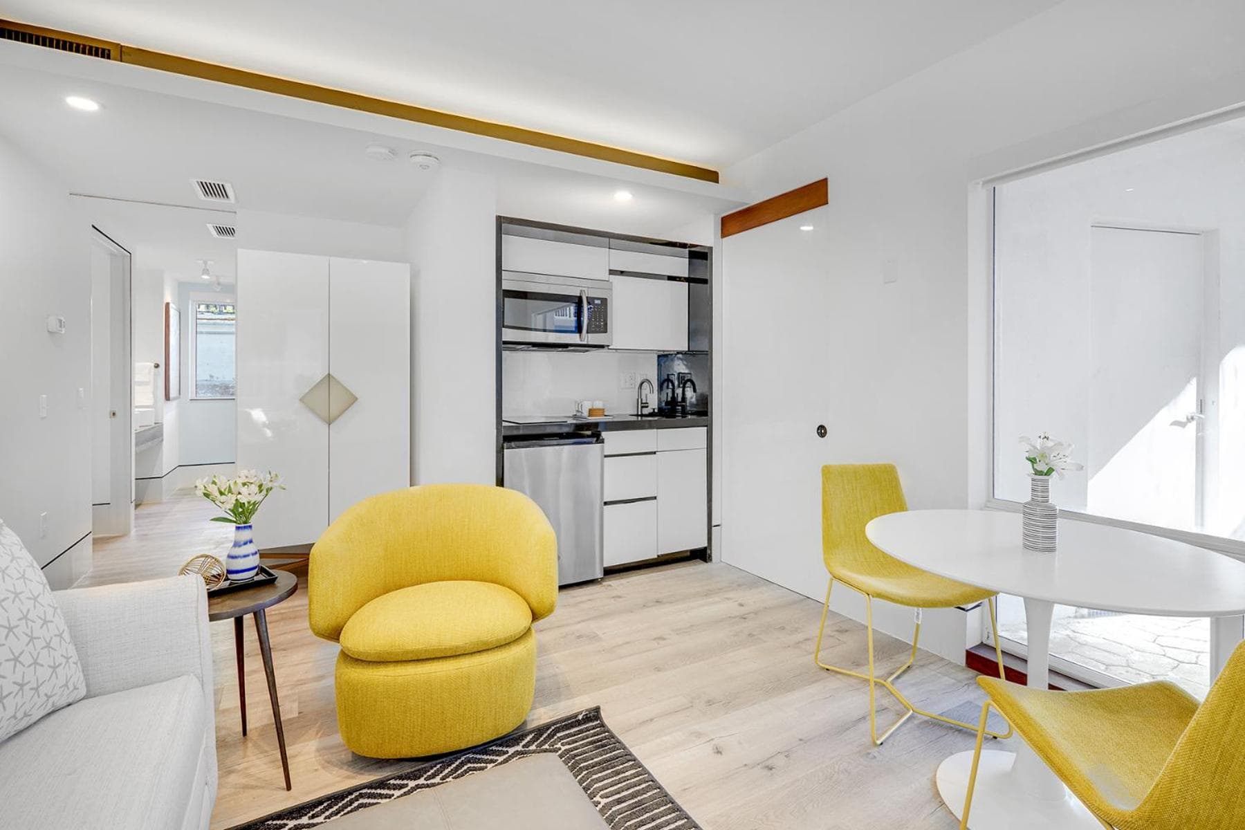 Ocean Treasure Beachside Suites — 15