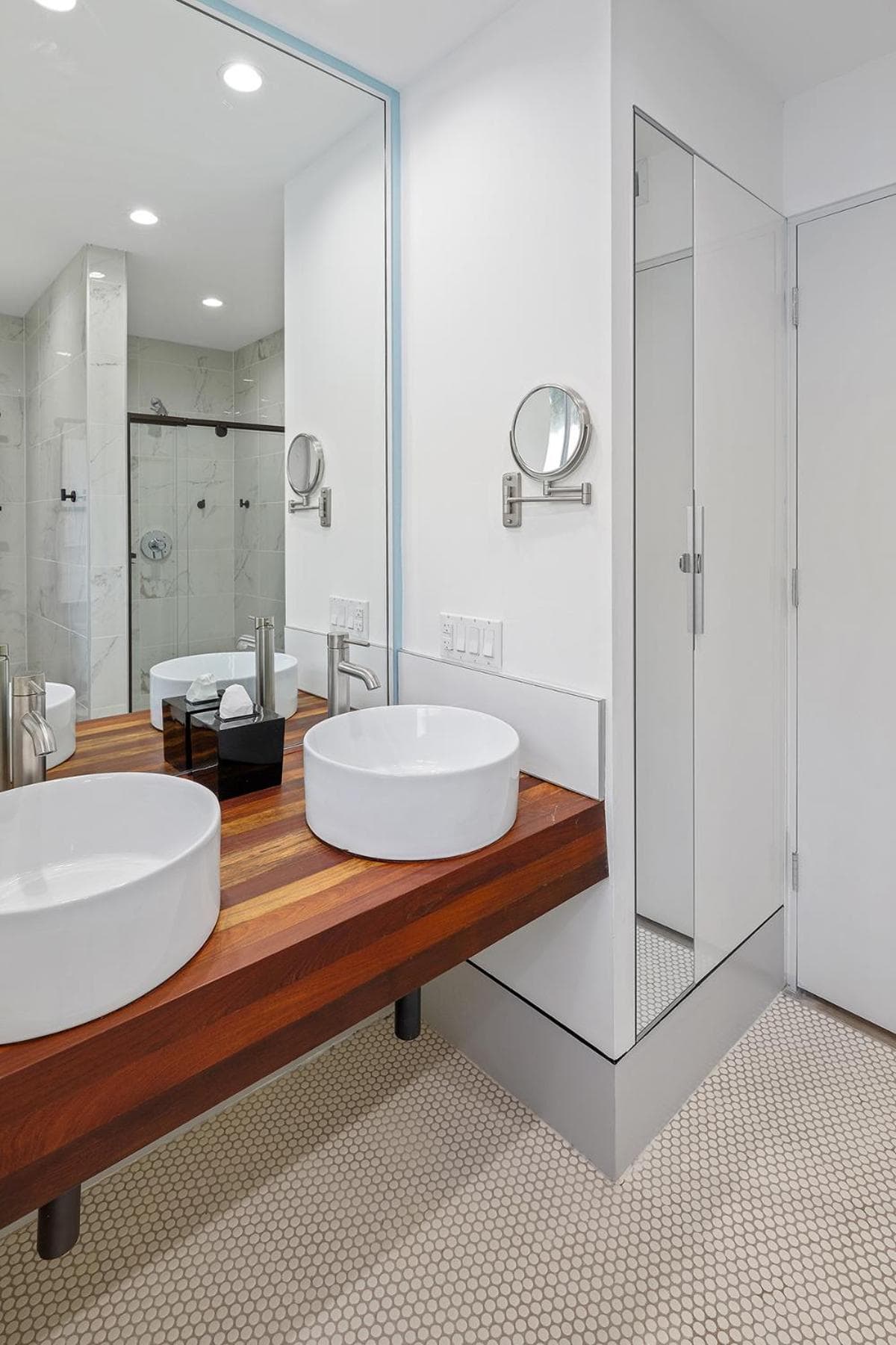 Ocean Treasure Beachside Suites — 9