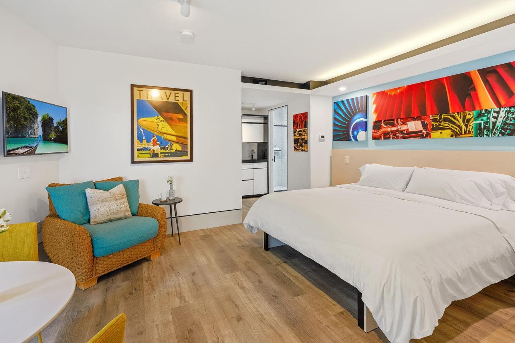Ocean Treasure Beachside Suites — 20