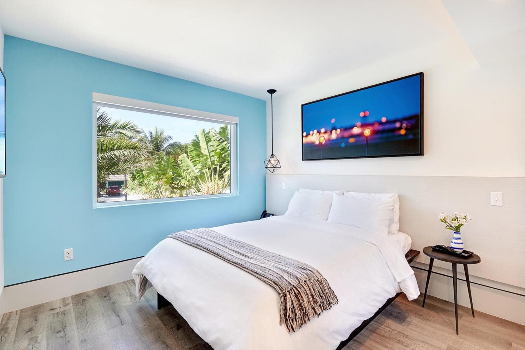Ocean Treasure Beachside Suites — 27