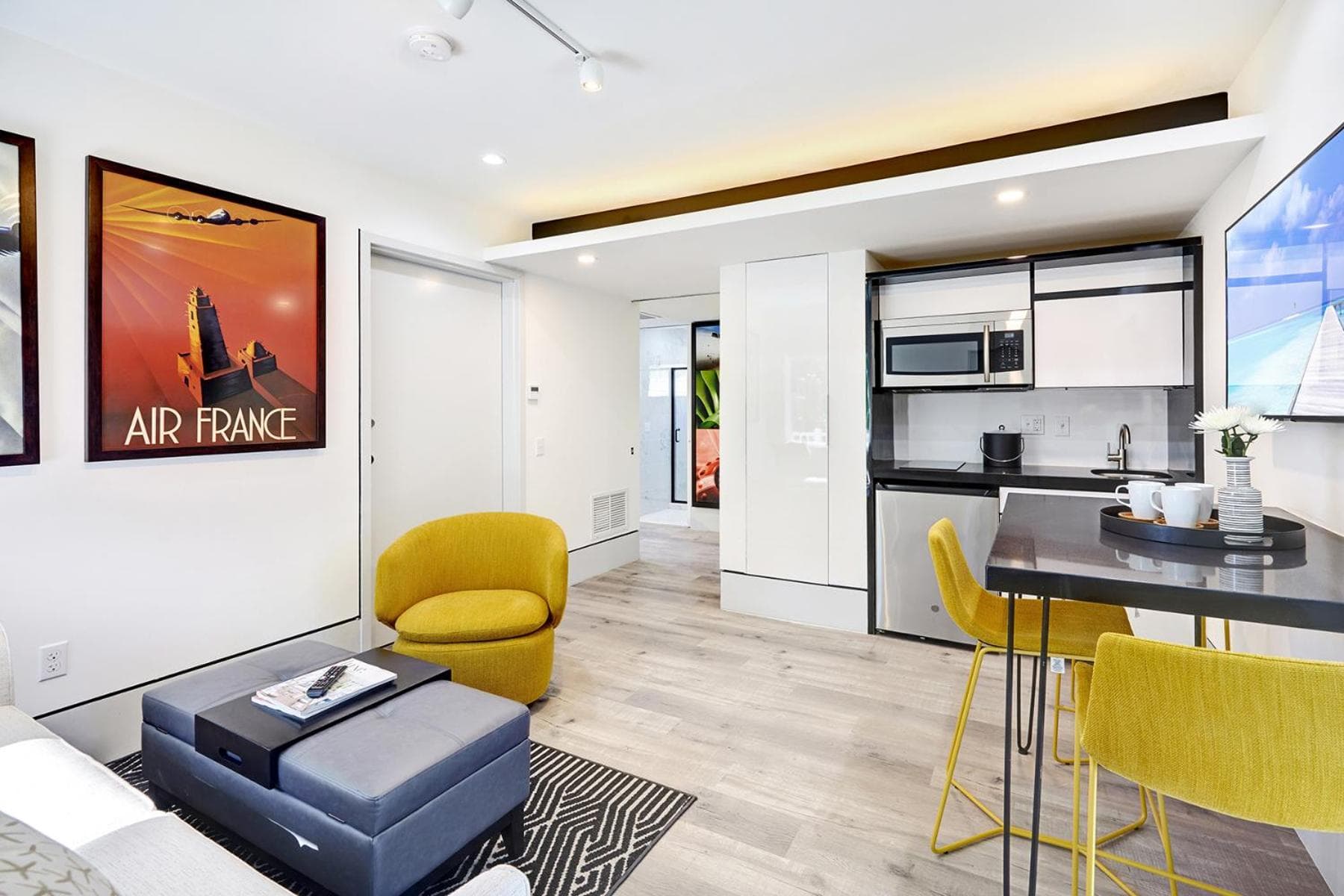 Ocean Treasure Beachside Suites — 28