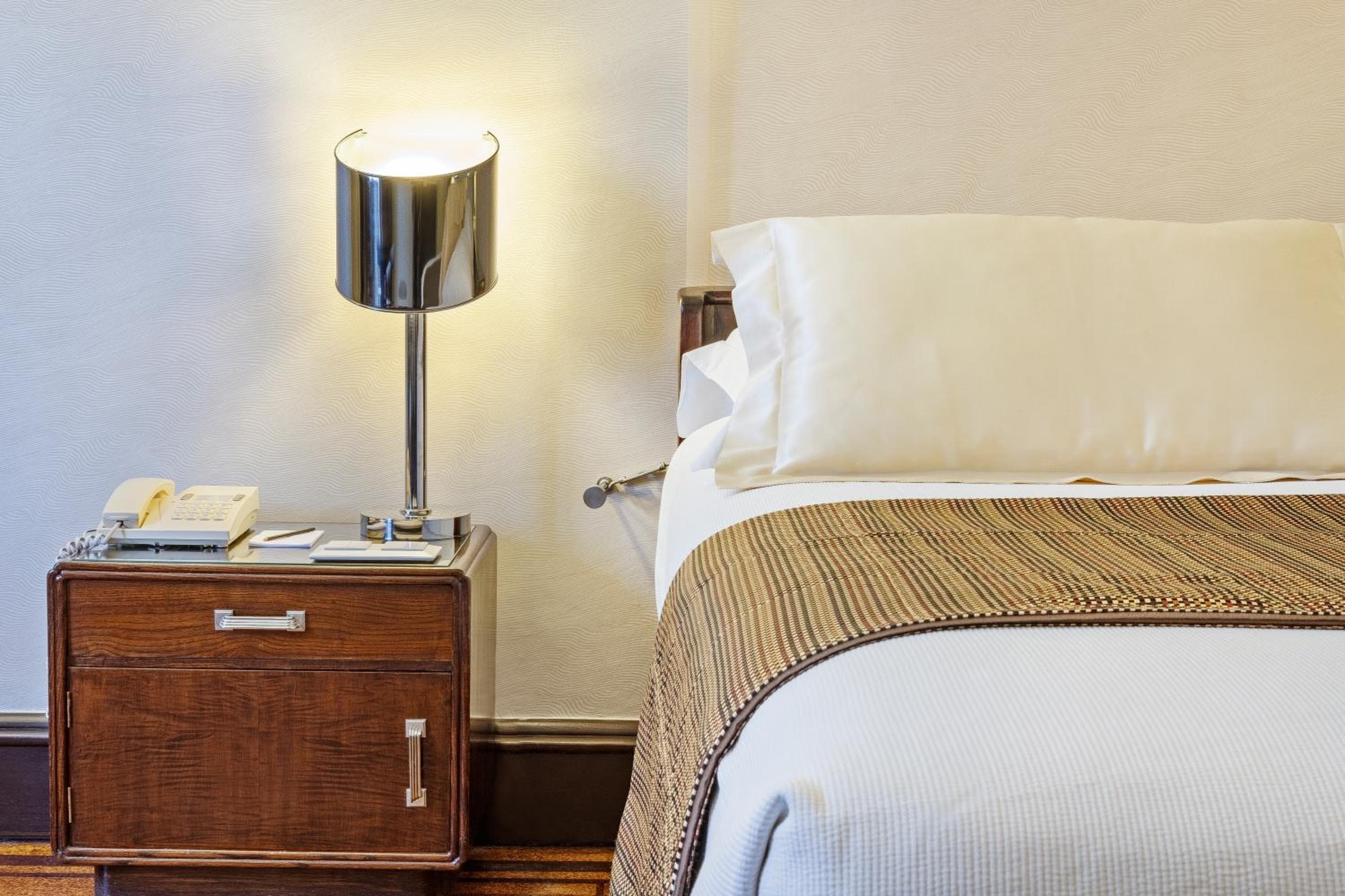 Hotel Britania Art Deco Lisboa — 12