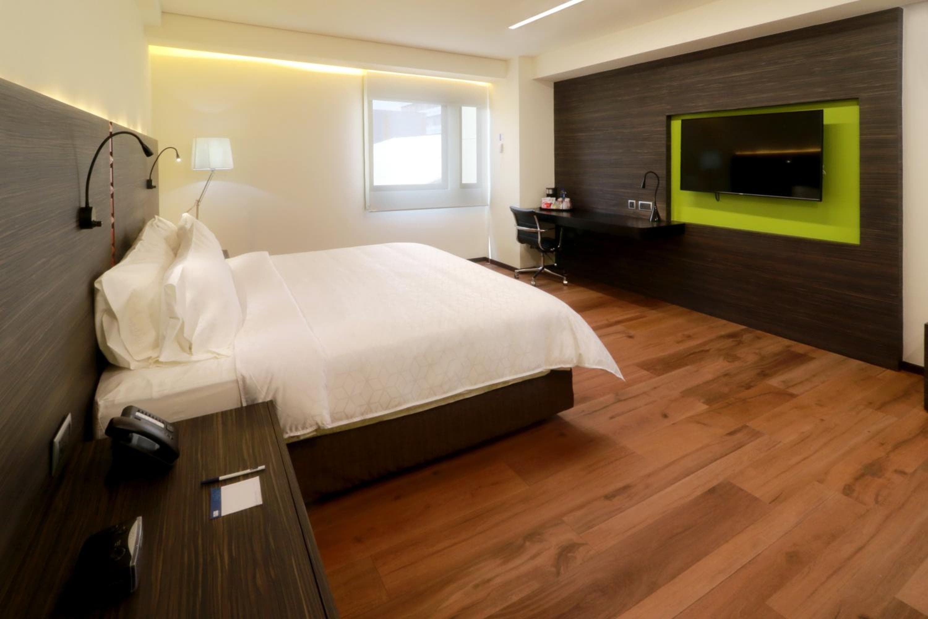 Holiday Inn Express Mexico Aeropuerto by IHG — 5