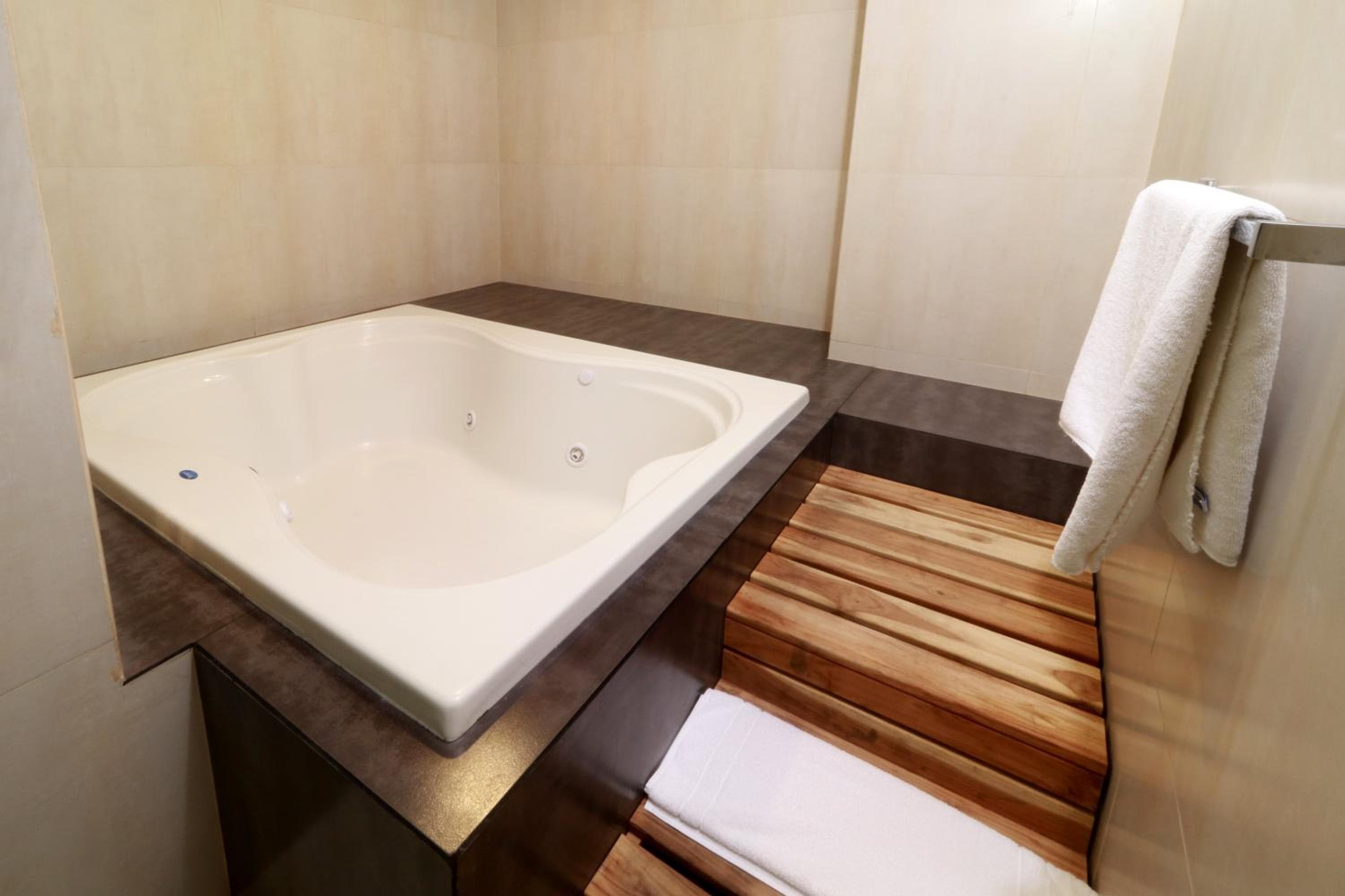 Holiday Inn Express Mexico Aeropuerto by IHG — 16