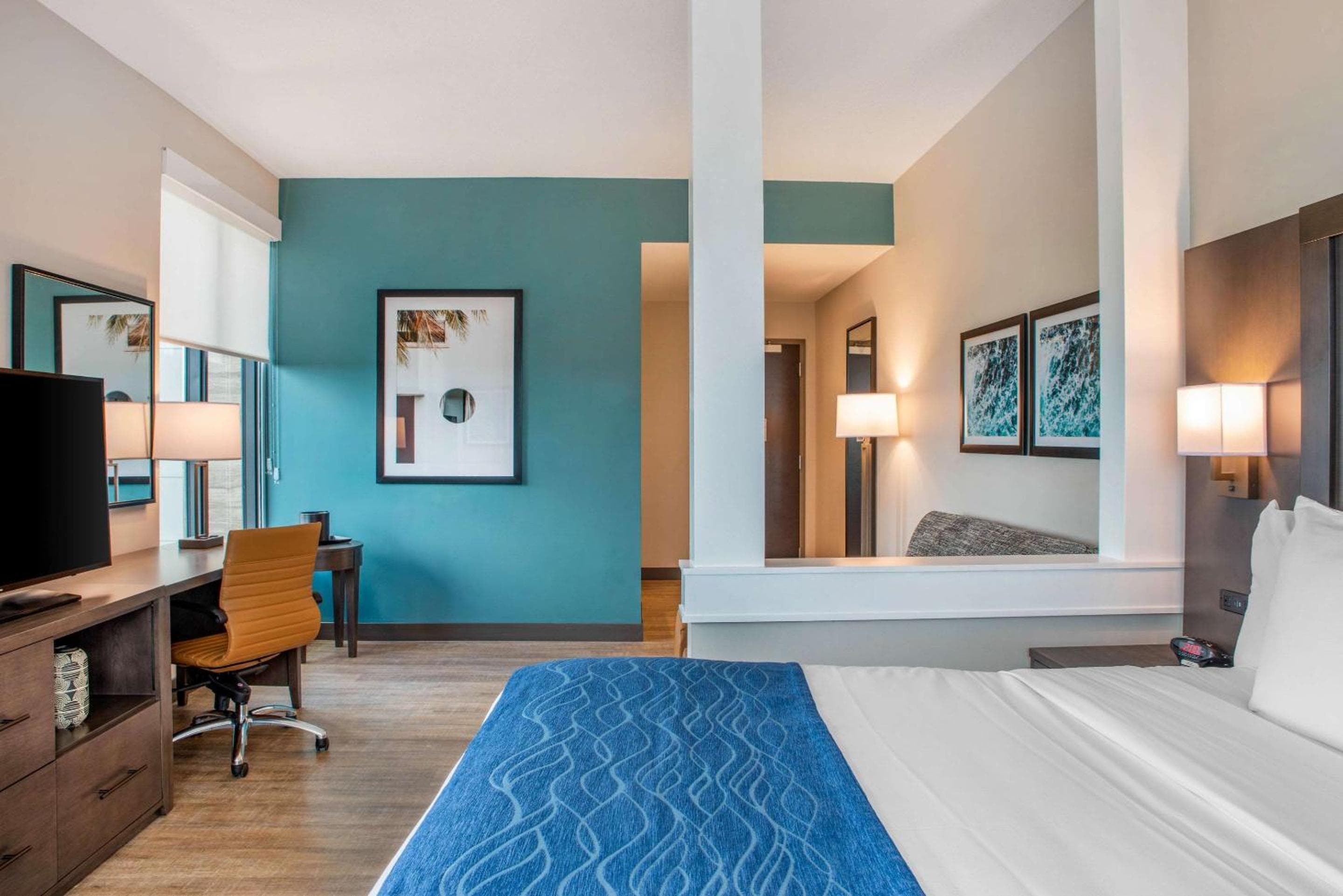 Comfort Inn & Suites Miami International Airport — 18