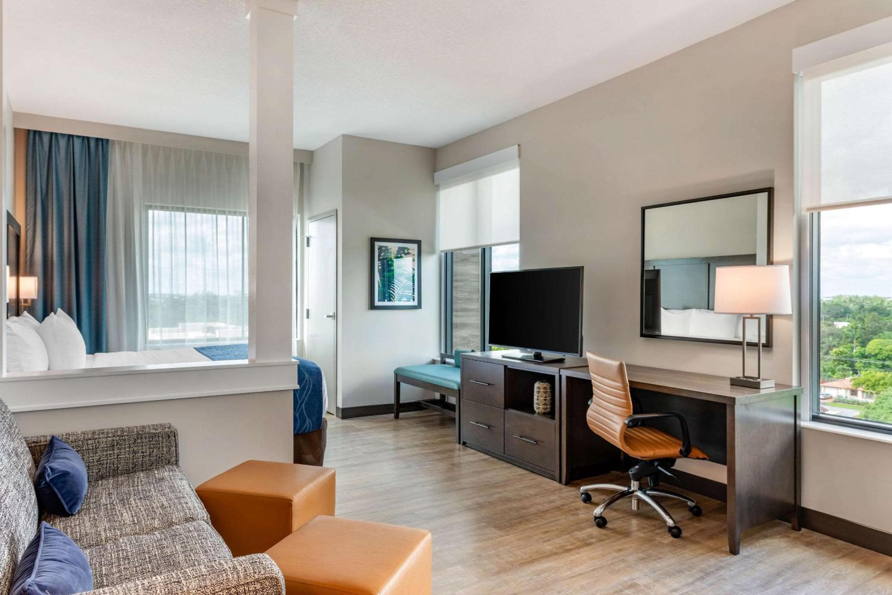 Comfort Inn & Suites Miami International Airport — 19