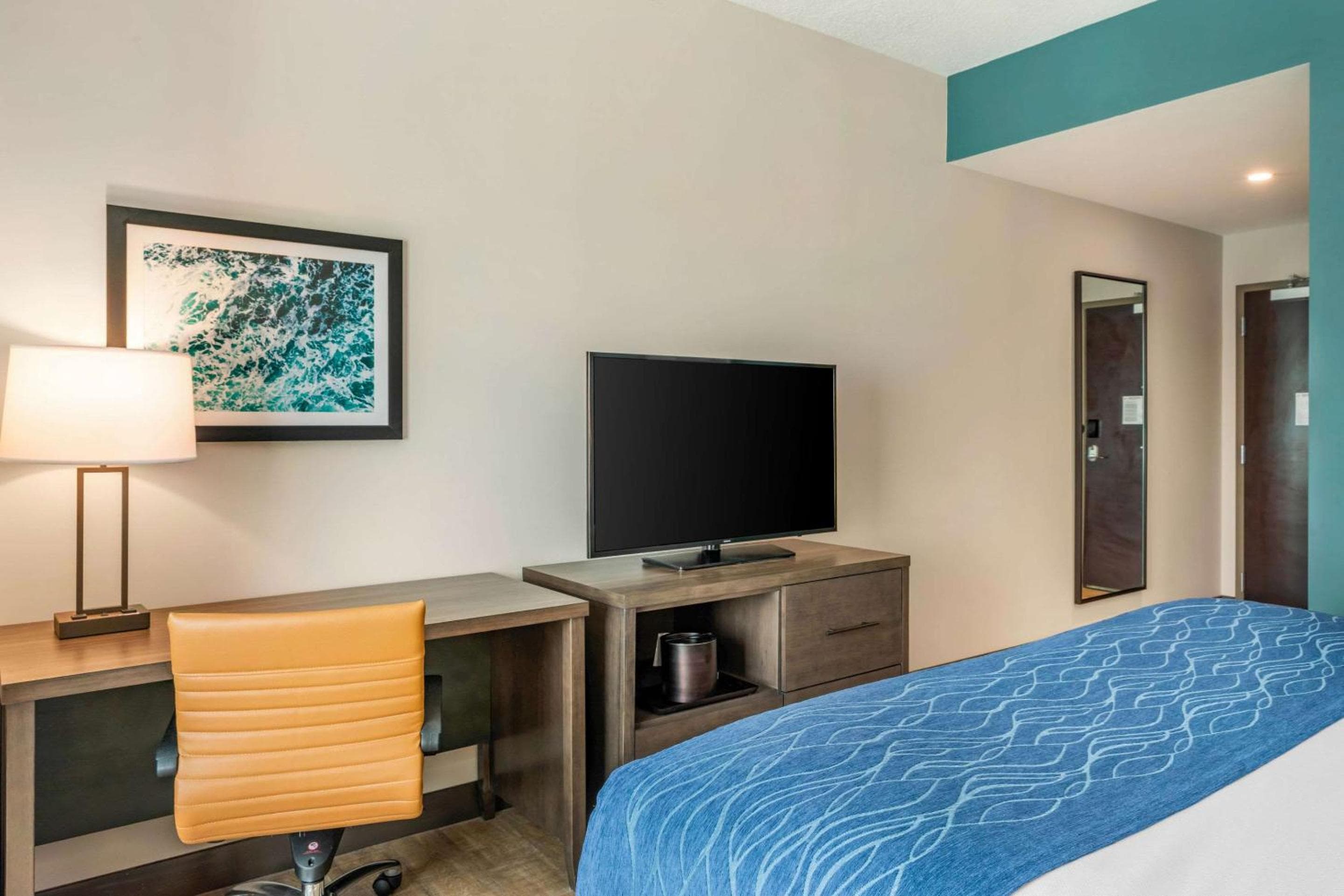 Comfort Inn & Suites Miami International Airport — 11