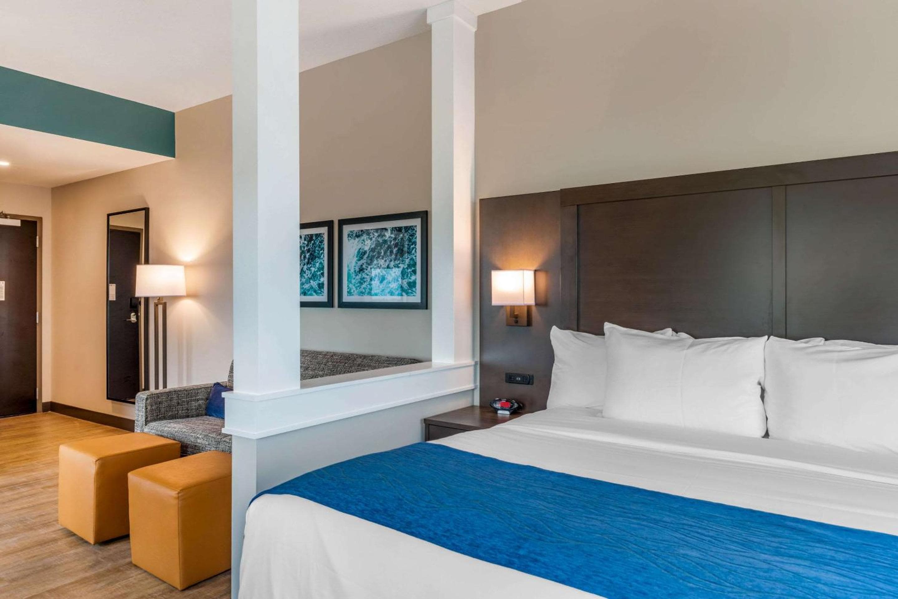 Comfort Inn & Suites Miami International Airport — 17