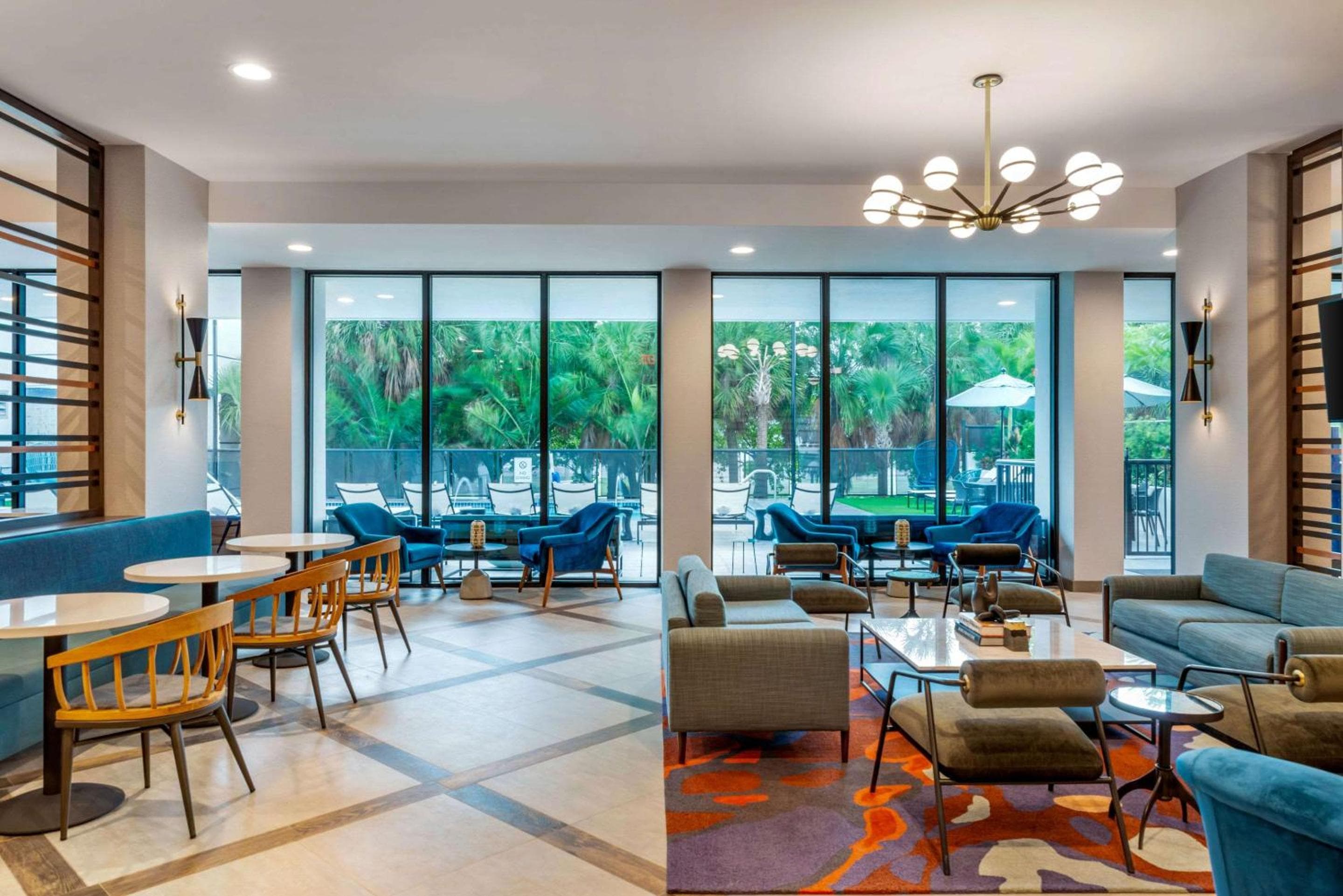Comfort Inn & Suites Miami International Airport — 11