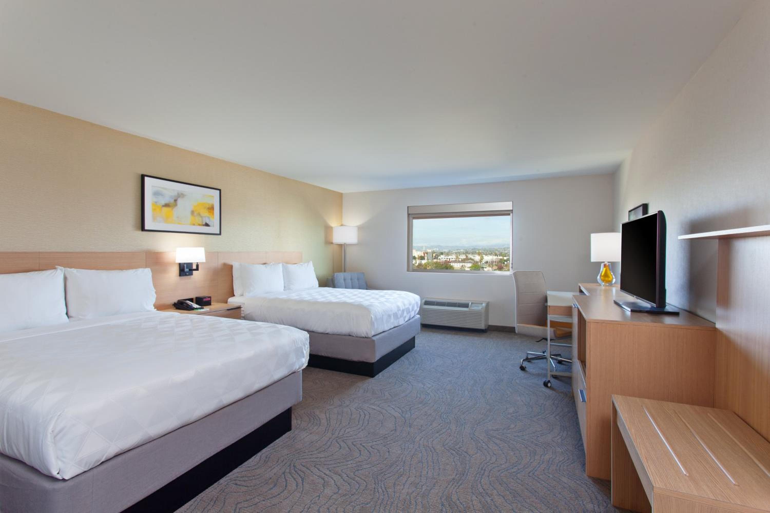 Holiday Inn Los Angeles - LAX Airport by IHG — 23