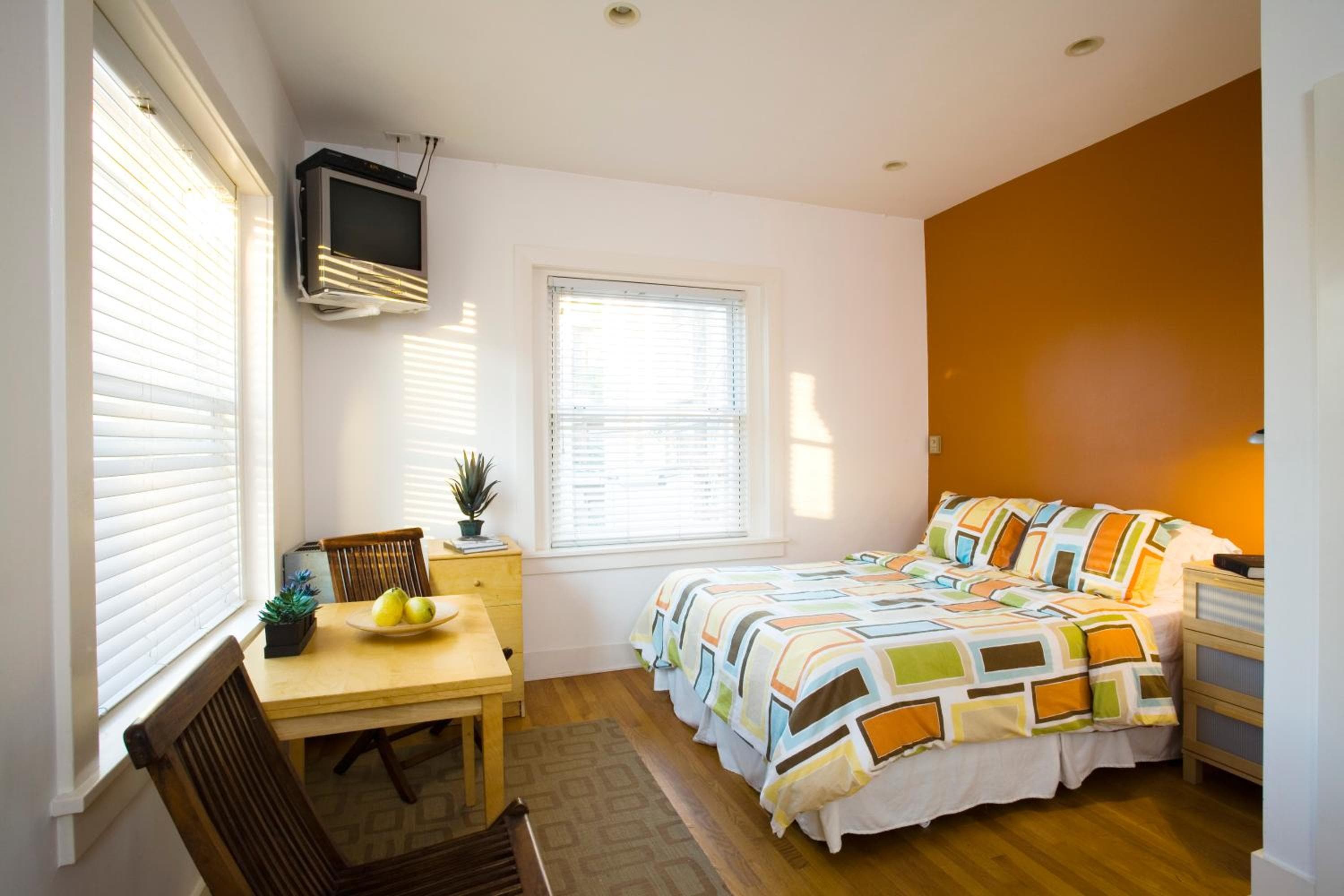 Venice Suites — 12