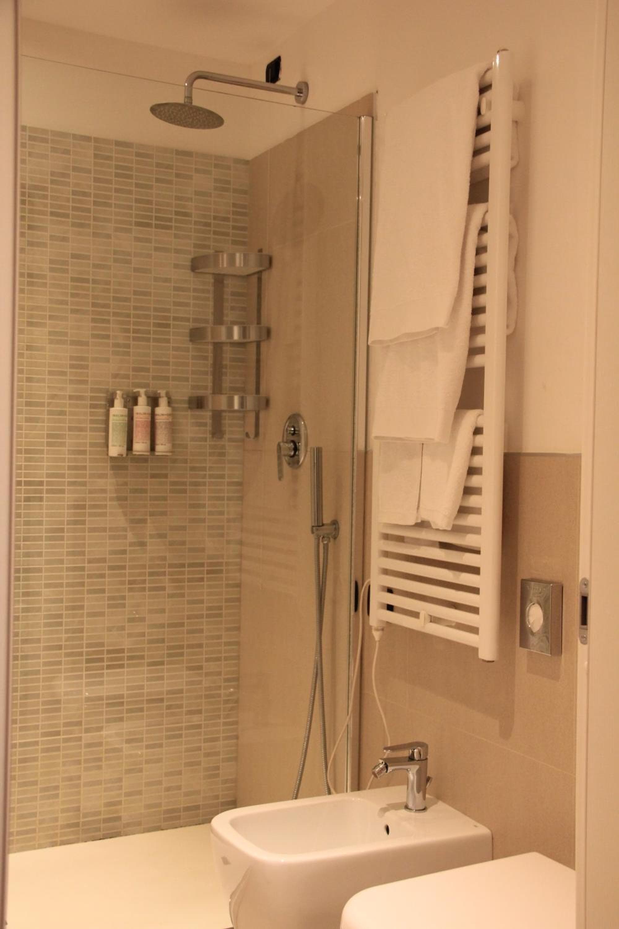 Duomo Hotel & Apartments — 28