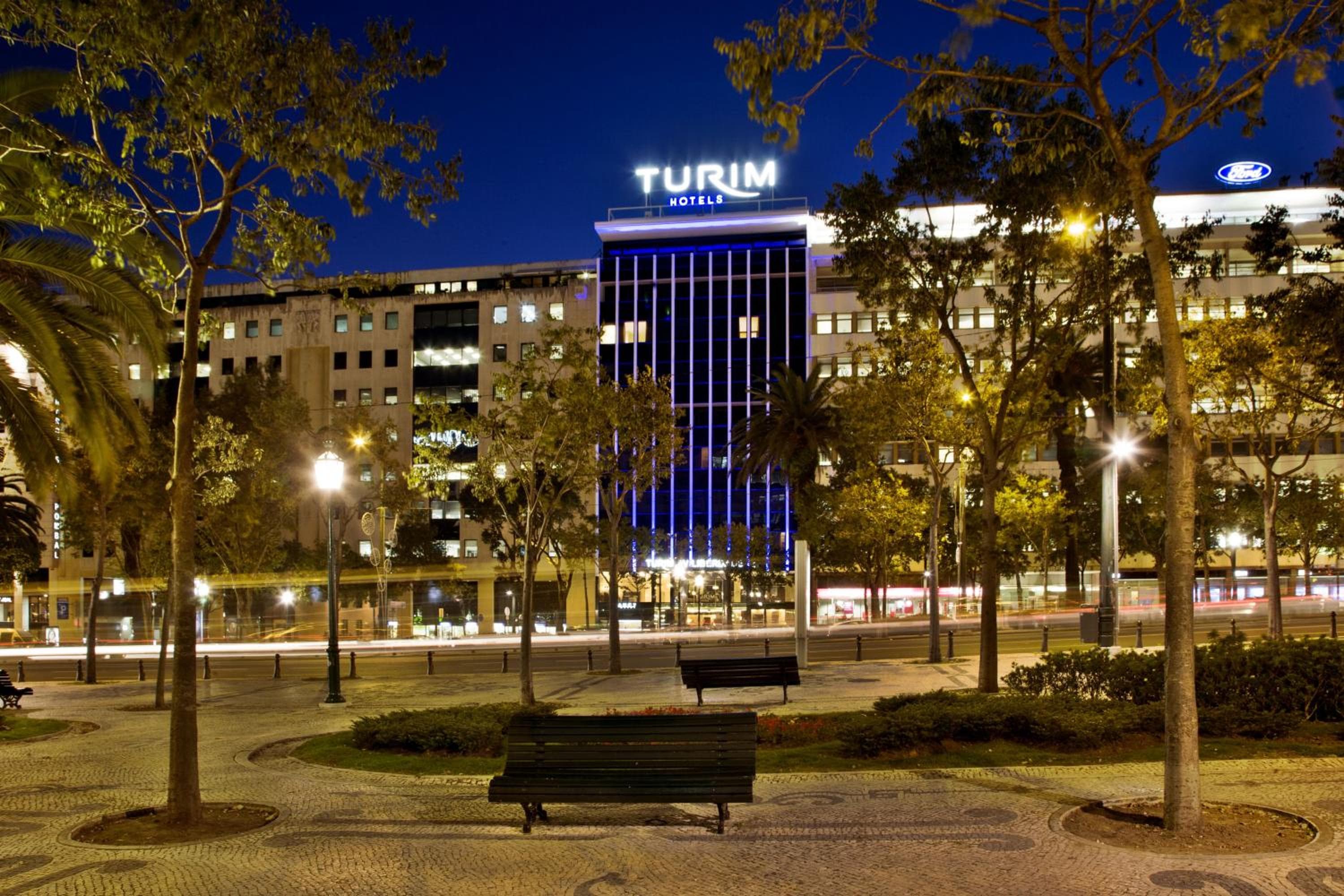 Av. Turim. Hotel Liberdade — 18