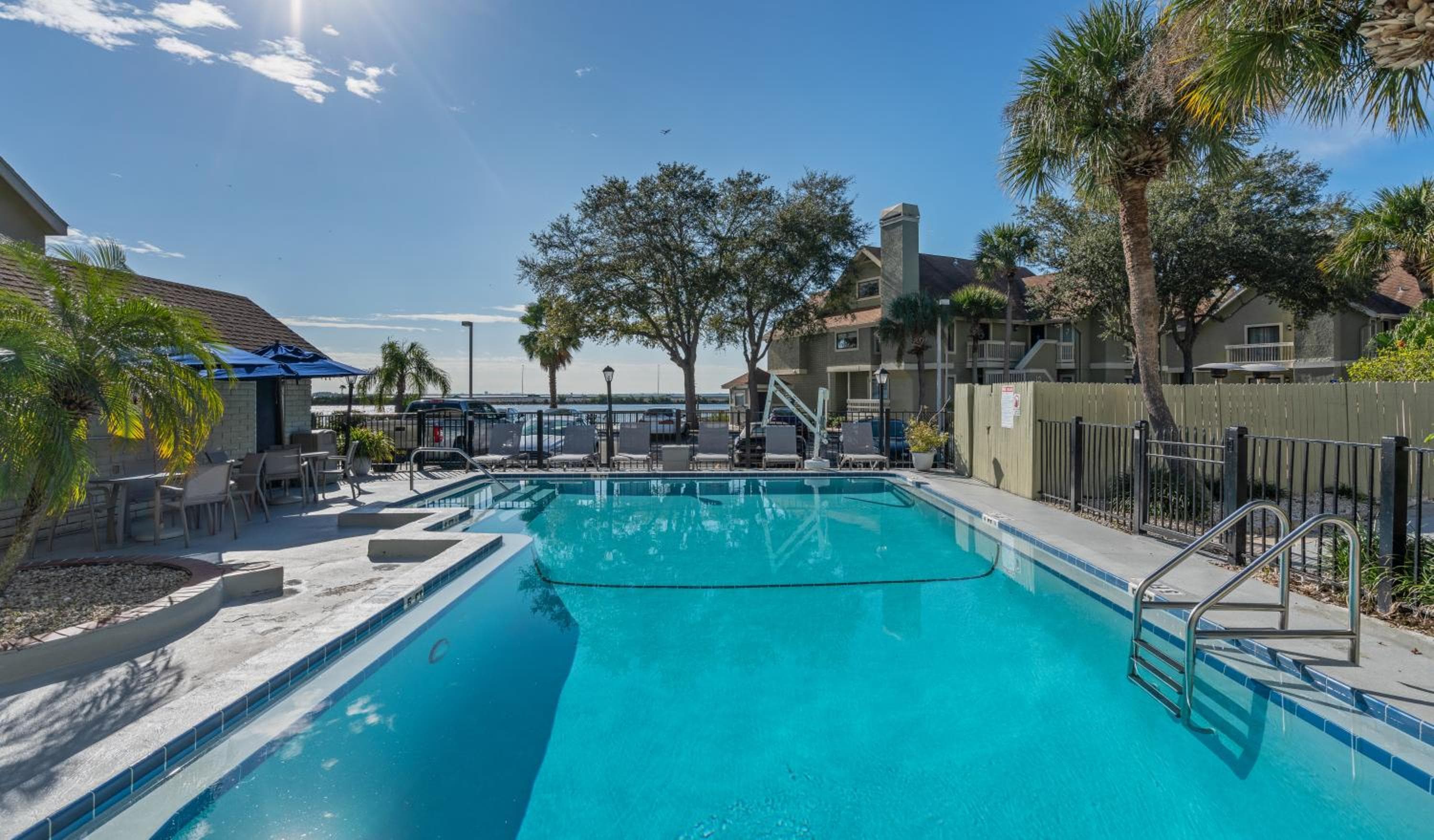 Chase Suite Hotel Rocky Point Tampa — 2