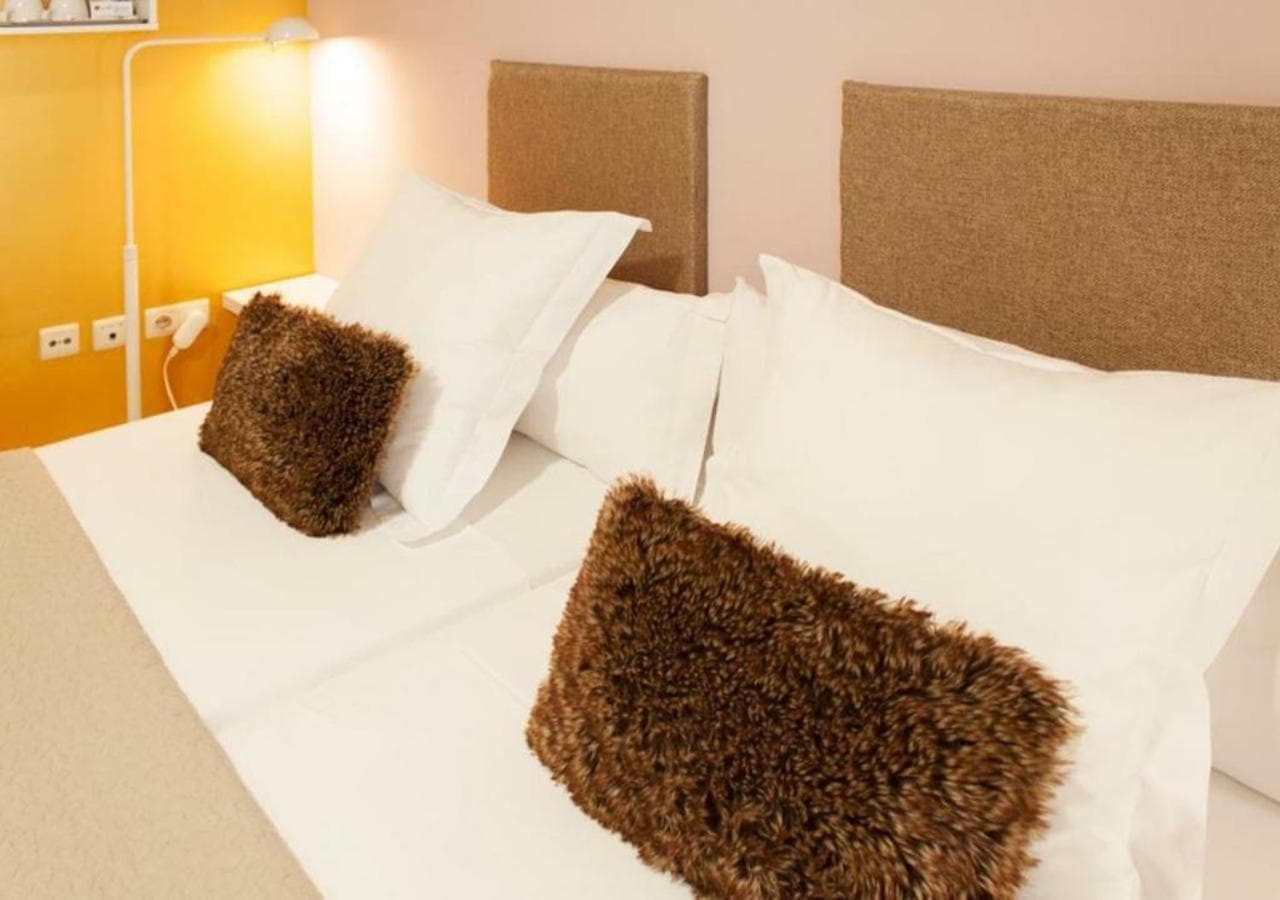 BYPILLOW Villa Lorena Adults Recommended — 16