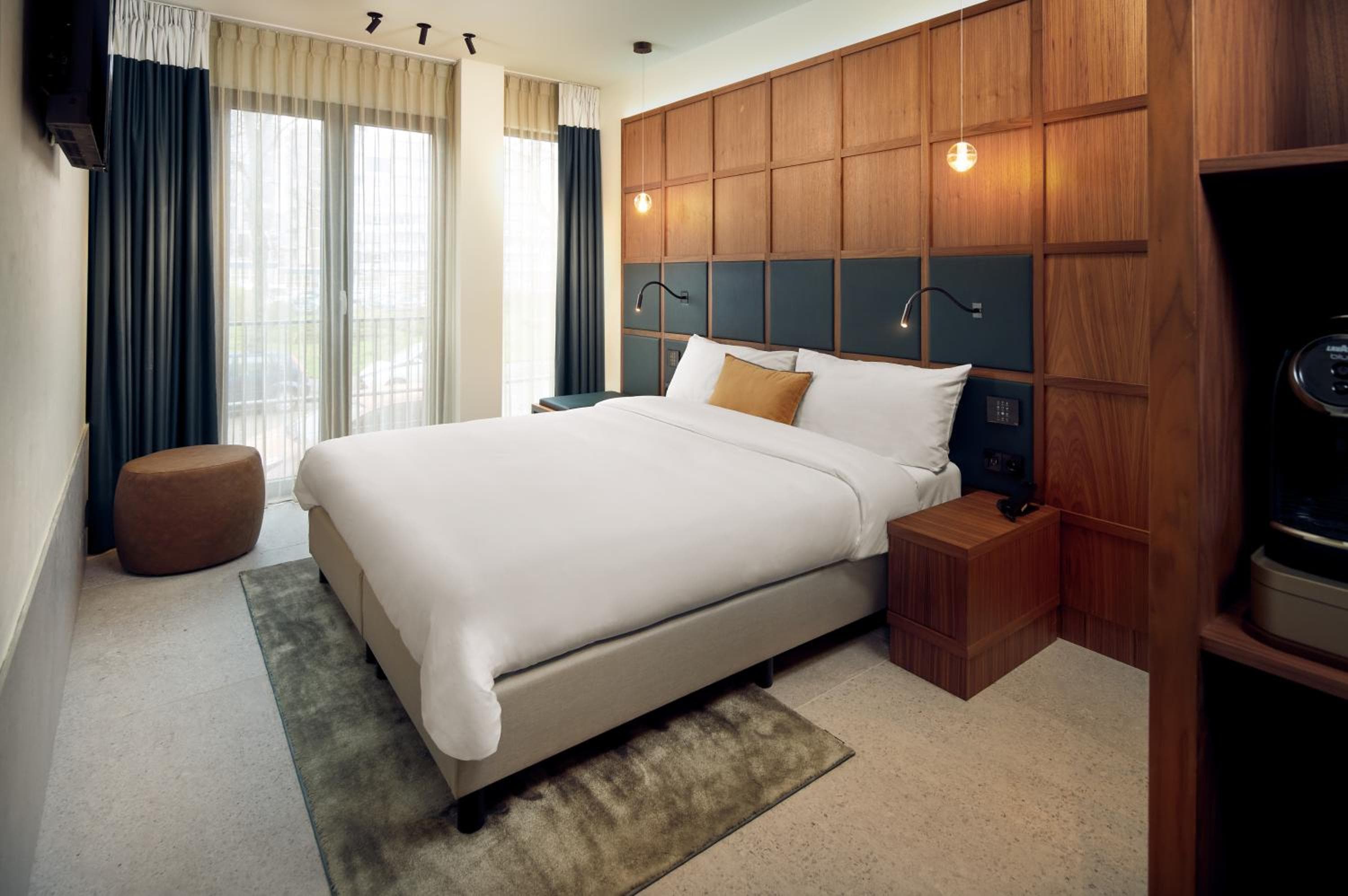 Met Hotel Amsterdam — 1