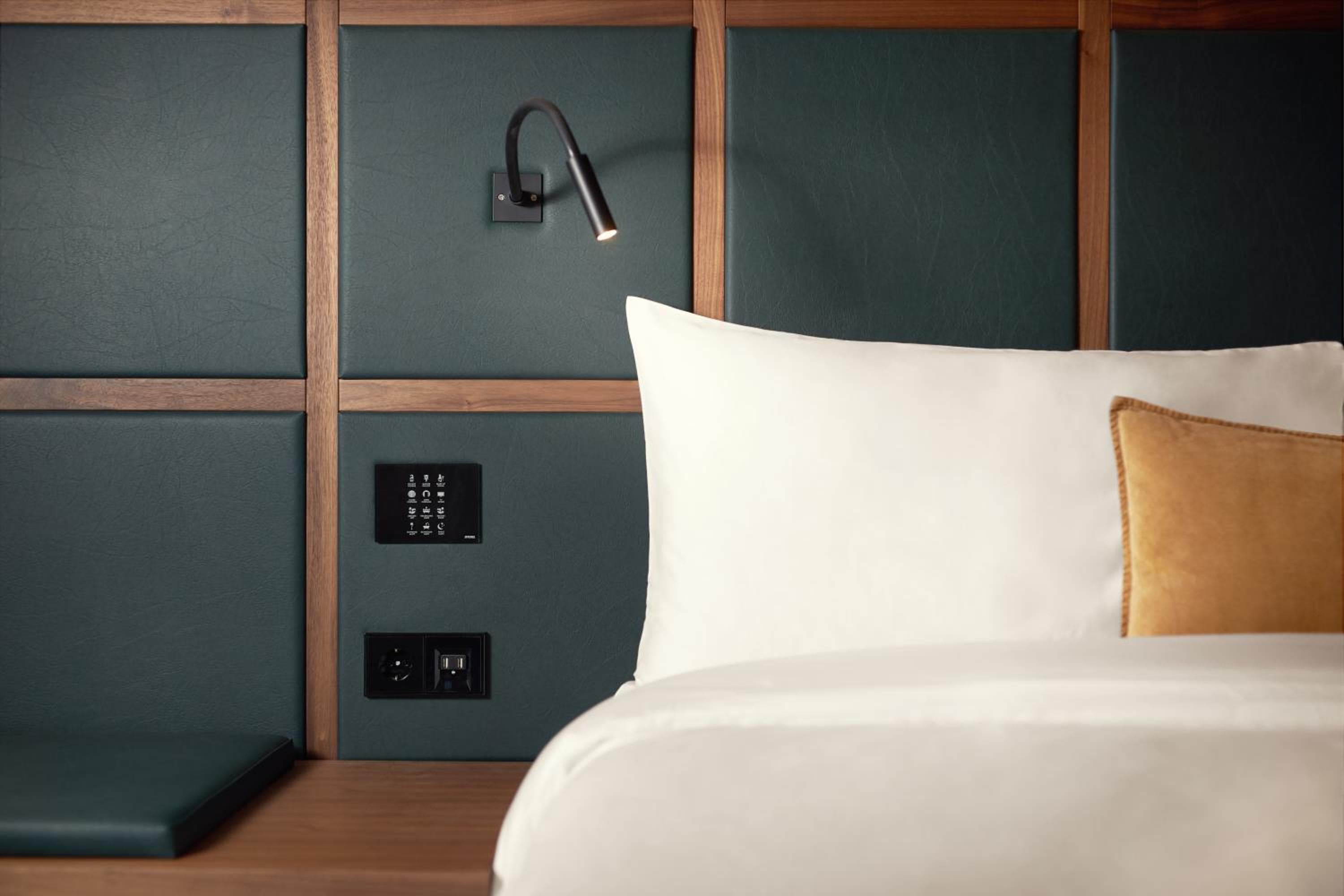 Met Hotel Amsterdam — 28
