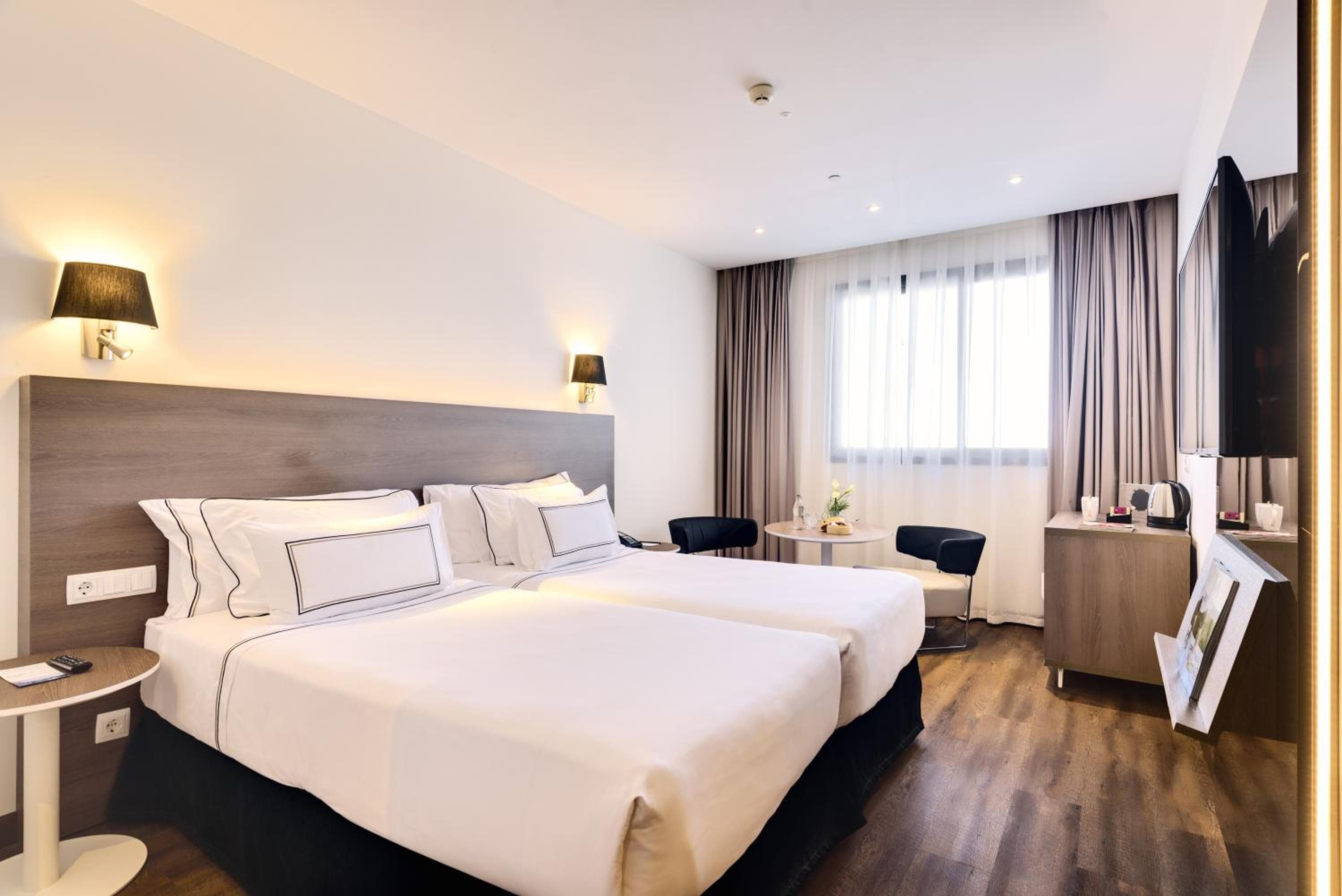 Melia Madrid Serrano — 19