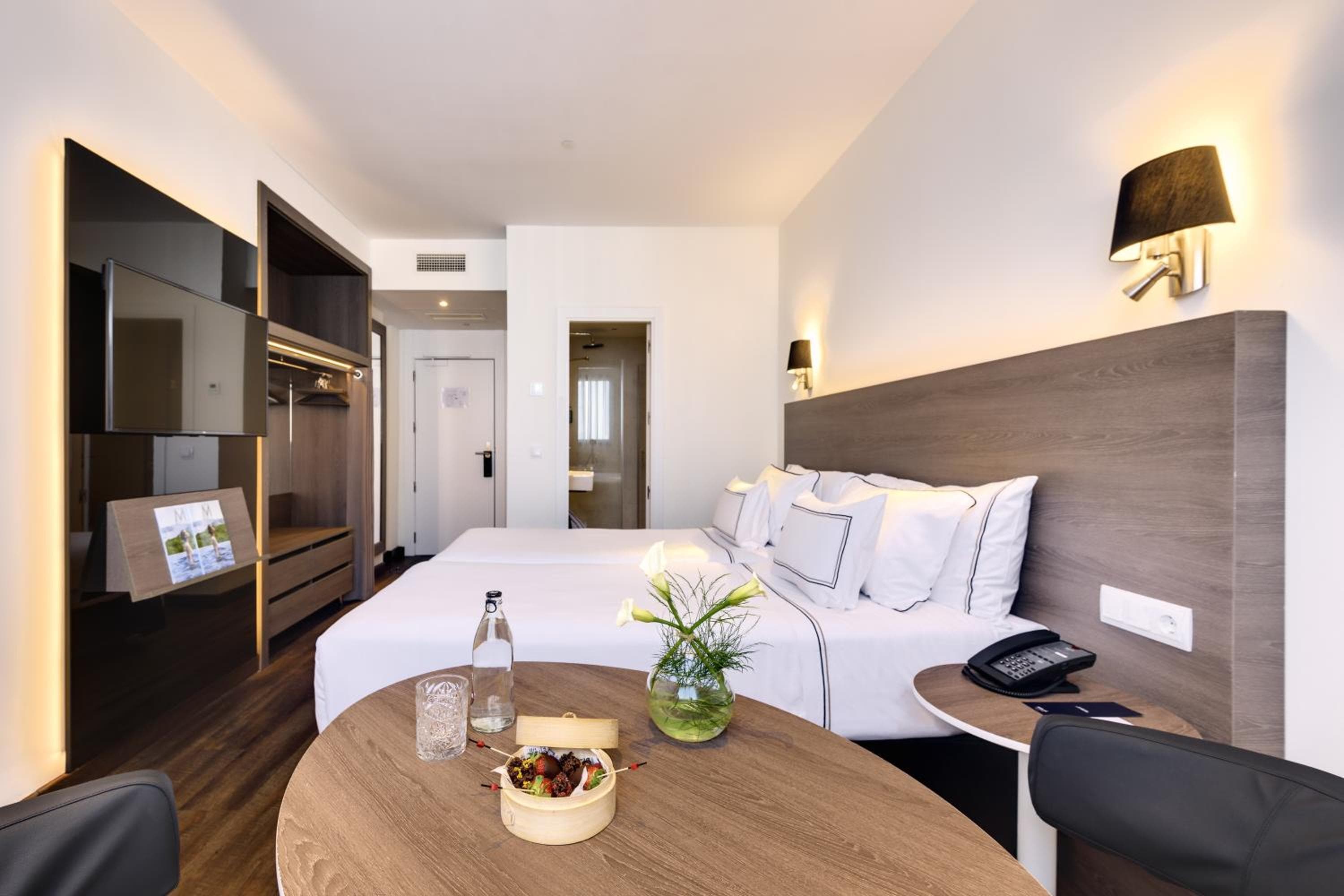 Melia Madrid Serrano — 20