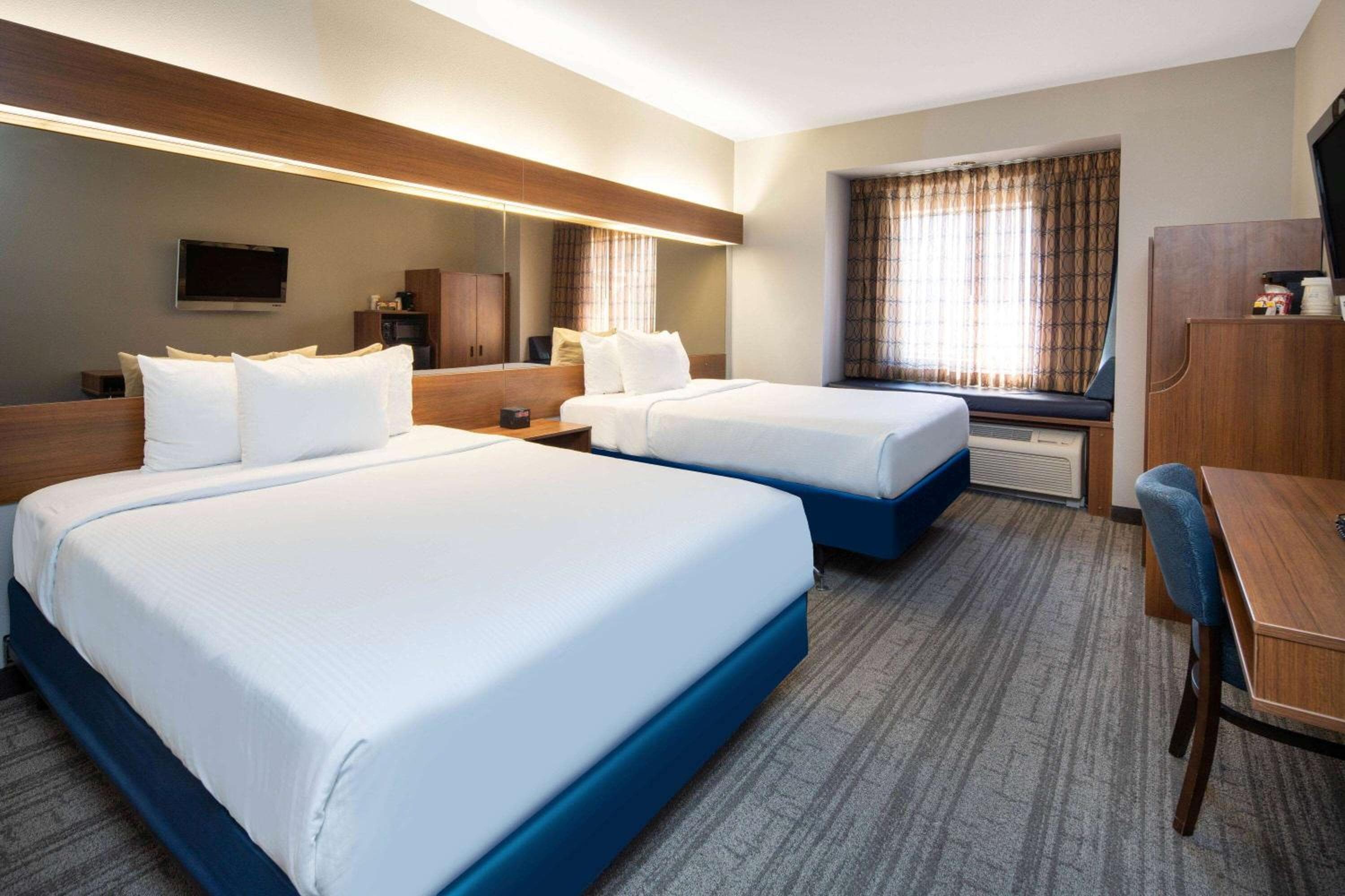 Baymont by Wyndham Las Vegas South Strip — 10