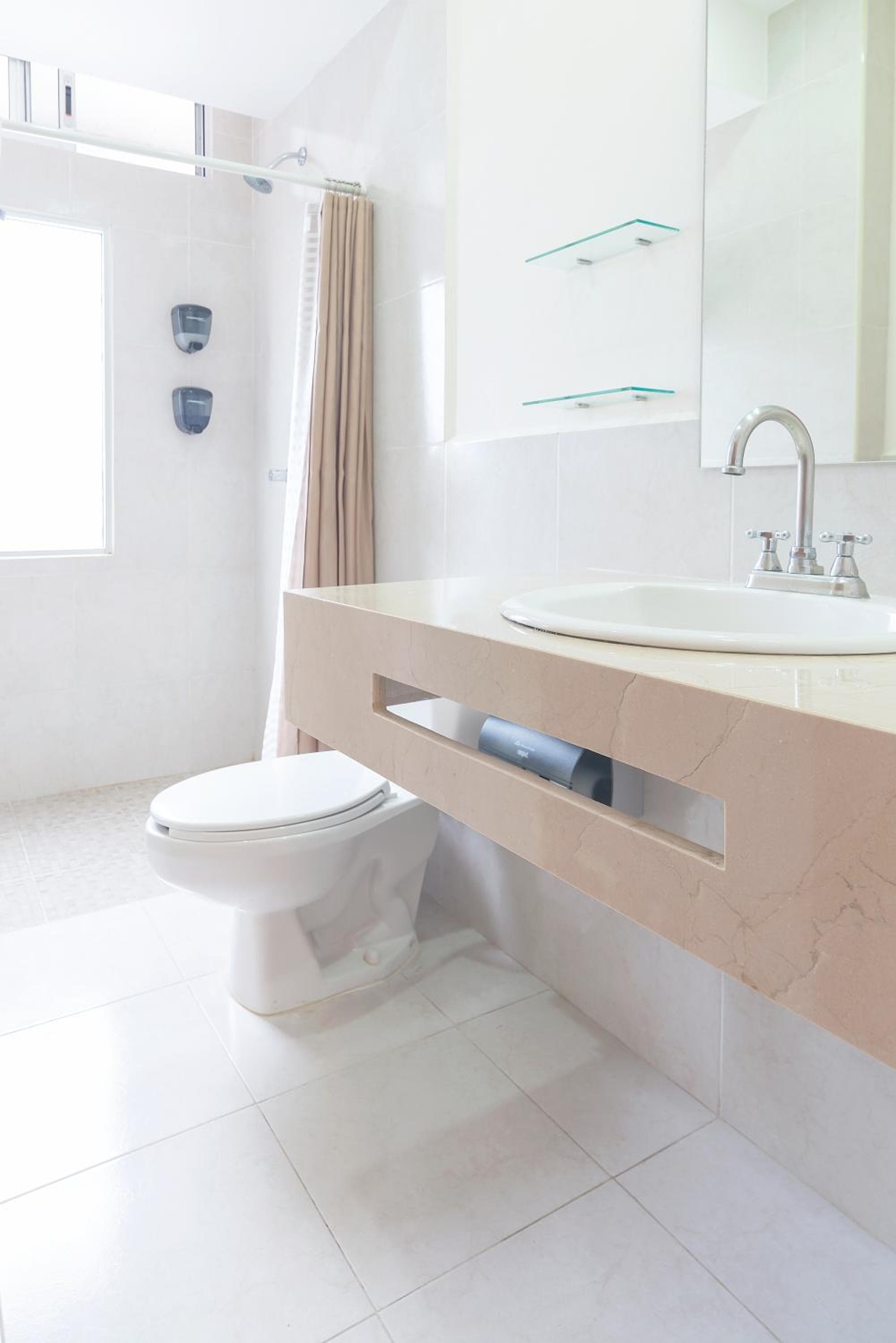 Hotel y Suites Nader — 17