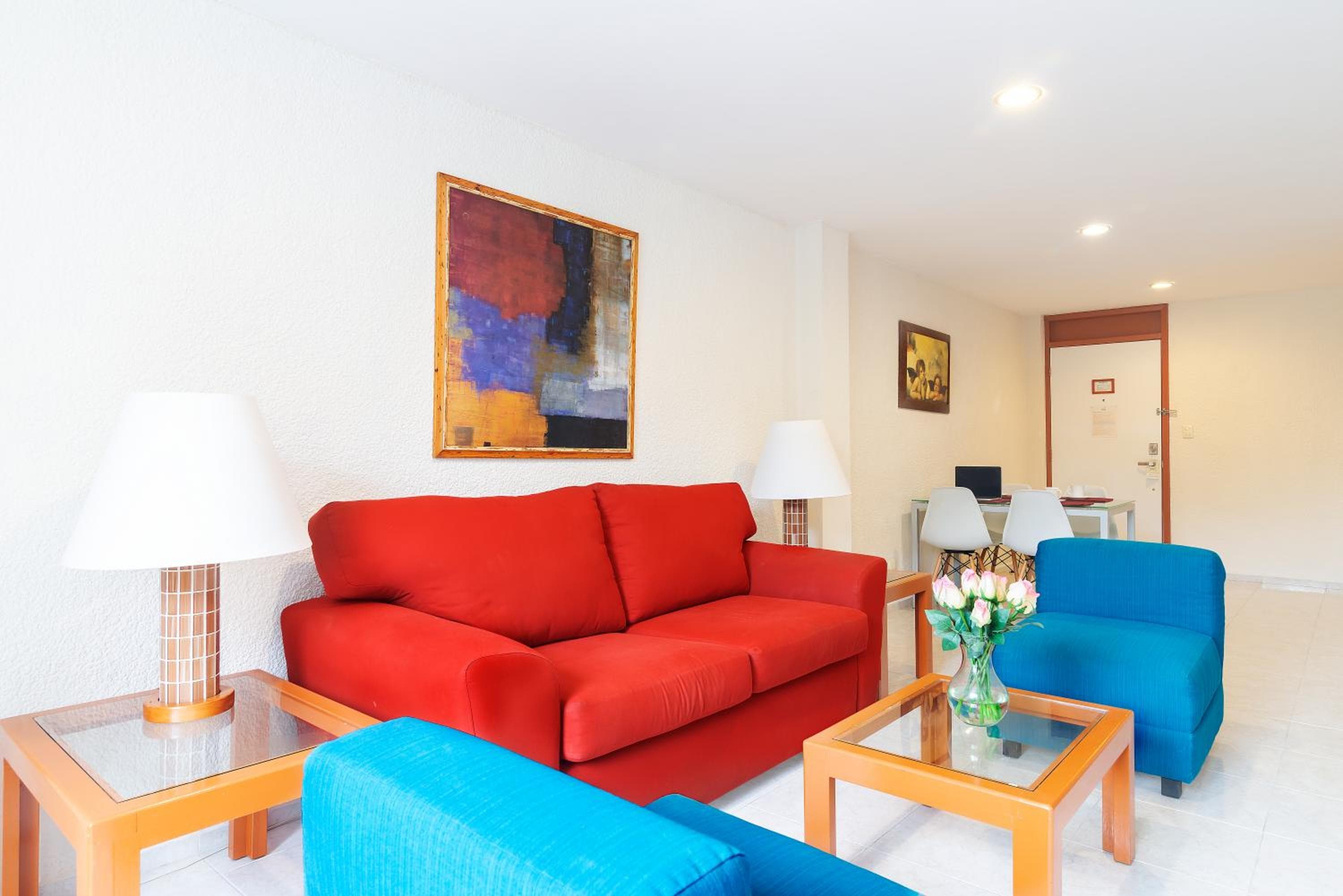 Hotel y Suites Nader — 12