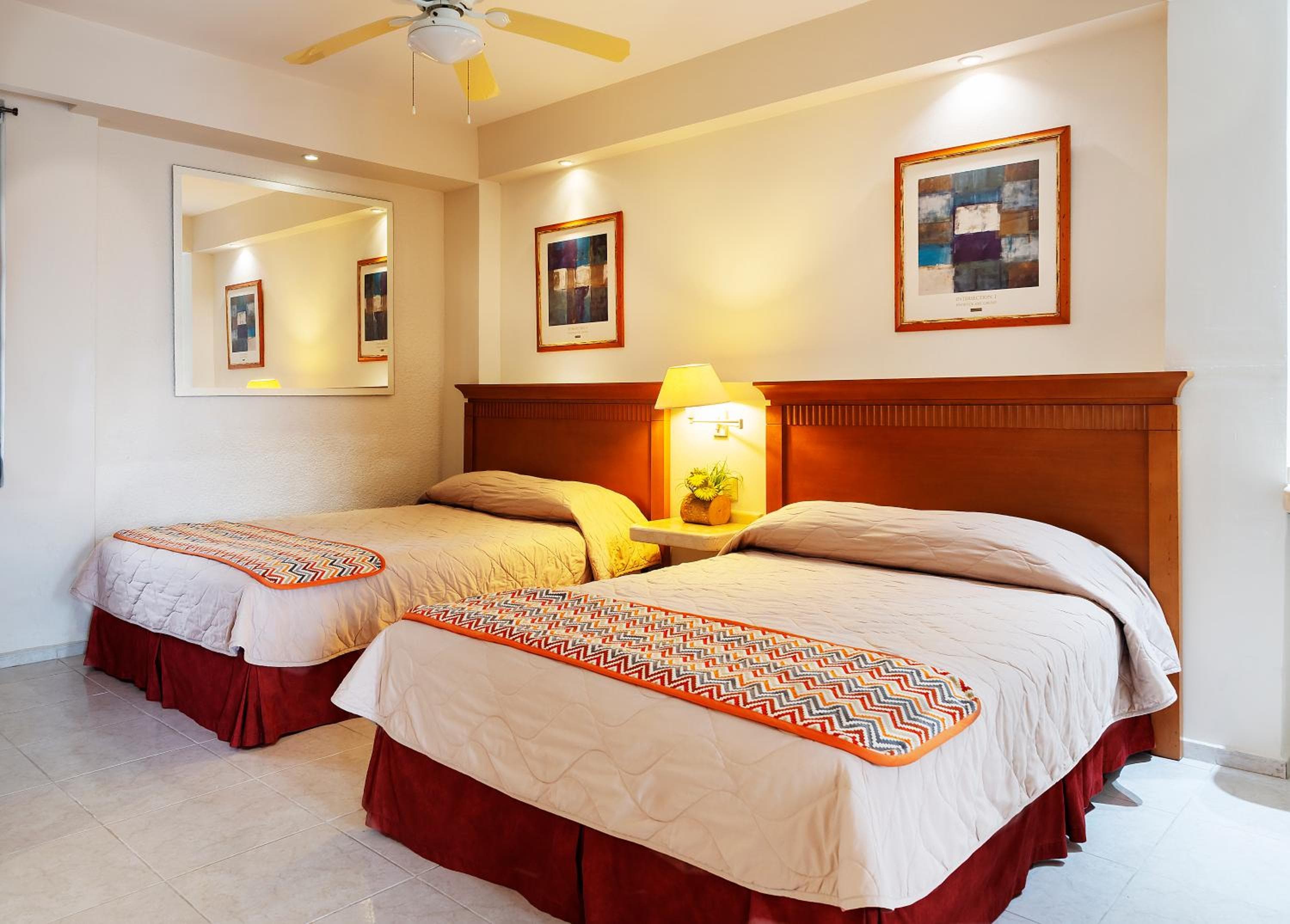 Hotel y Suites Nader — 22