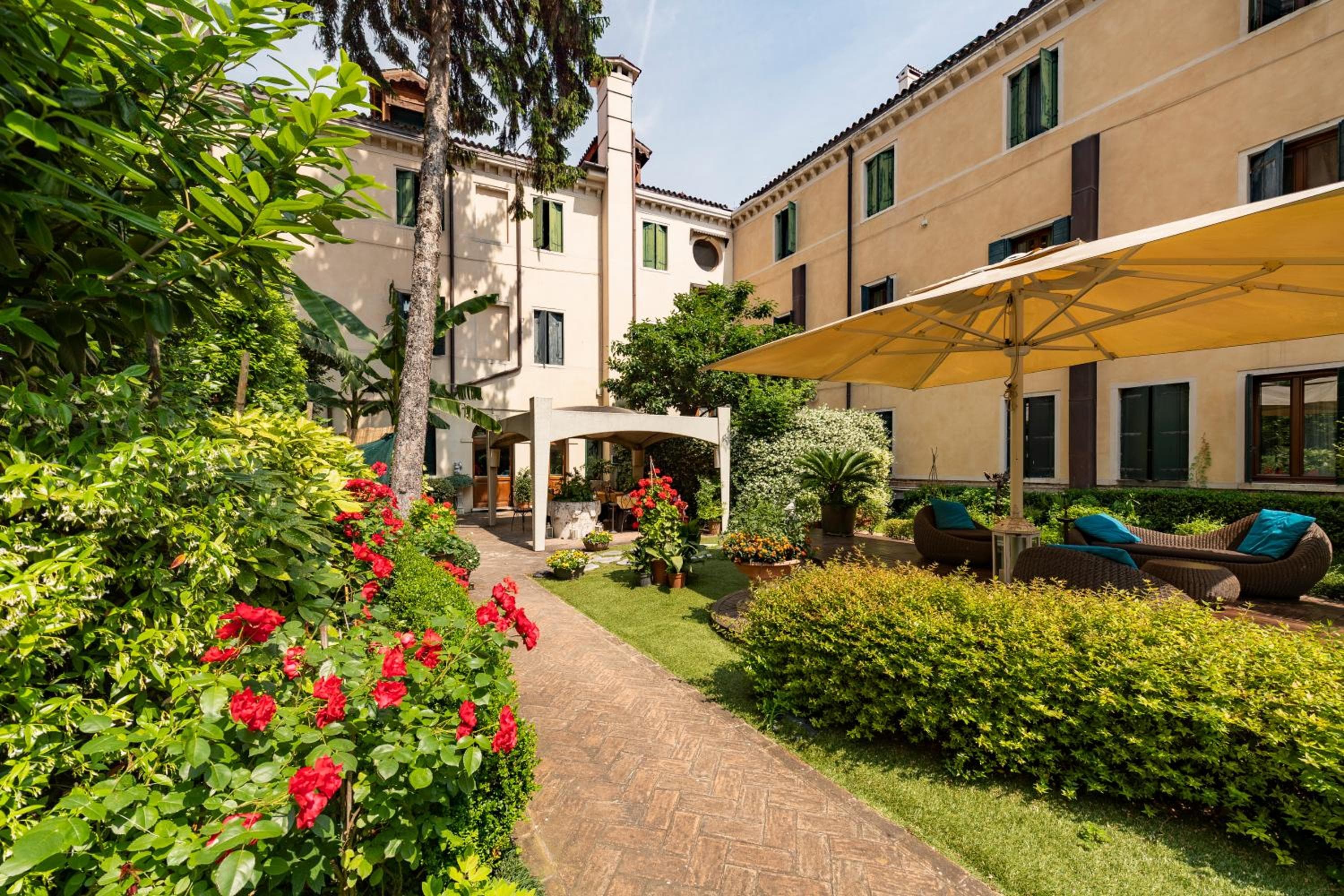 Hotel Abbazia hotel, Calle Priuli Dei Cavaletti 68, Venice, Italy — photo 37