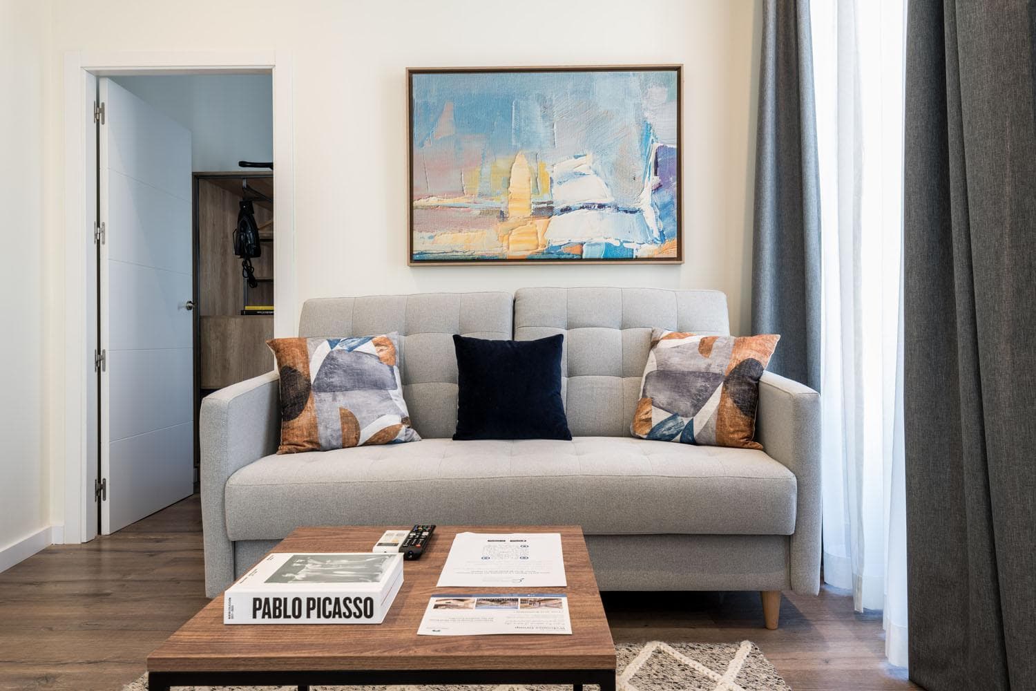 Home Art Apartments Málaga — 4
