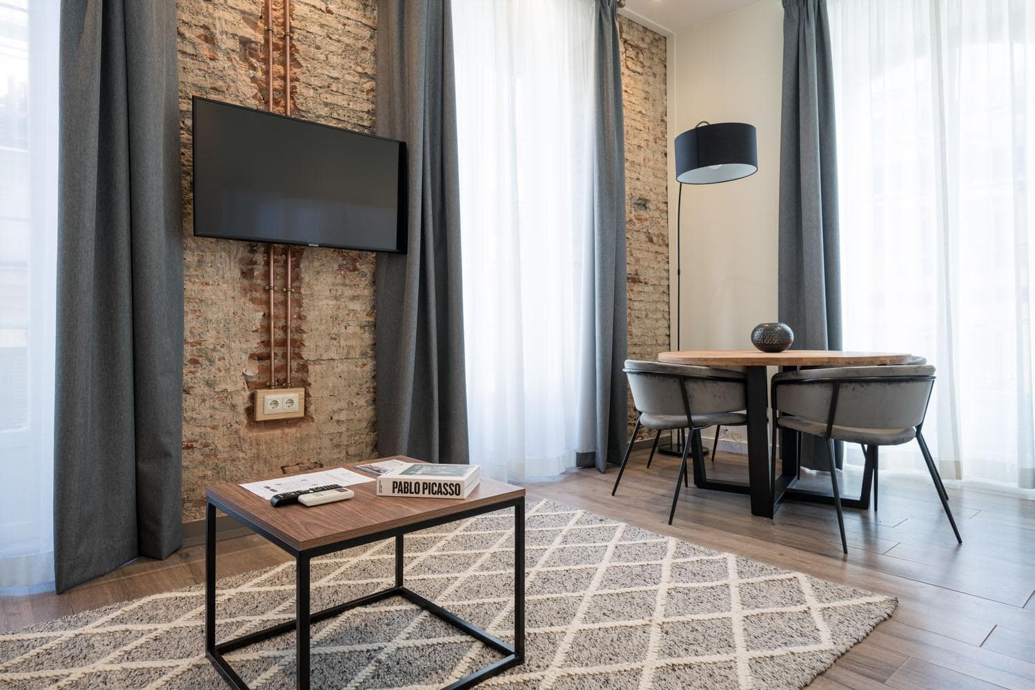 Home Art Apartments Málaga — 7