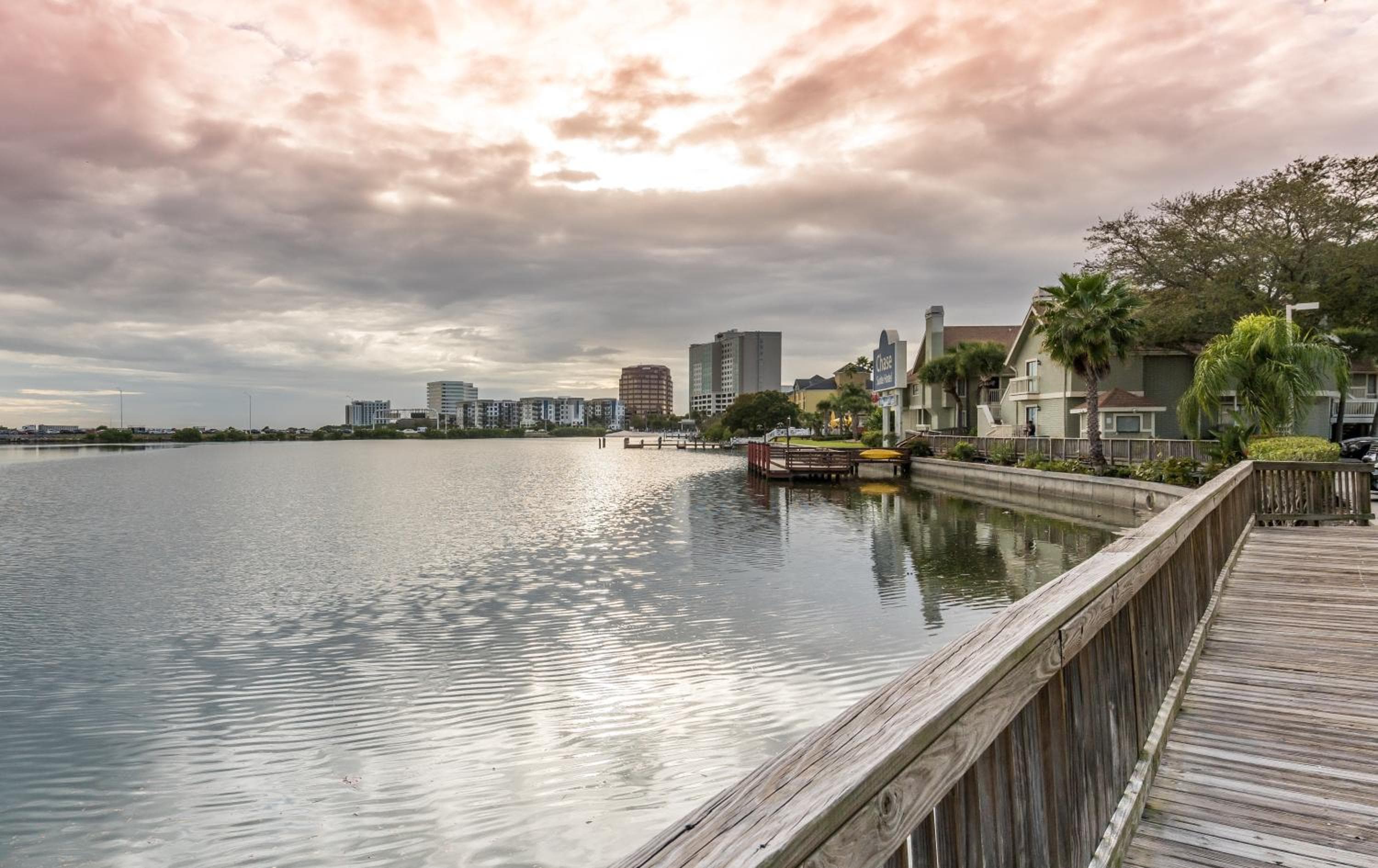 Chase Suite Hotel Rocky Point Tampa — 10