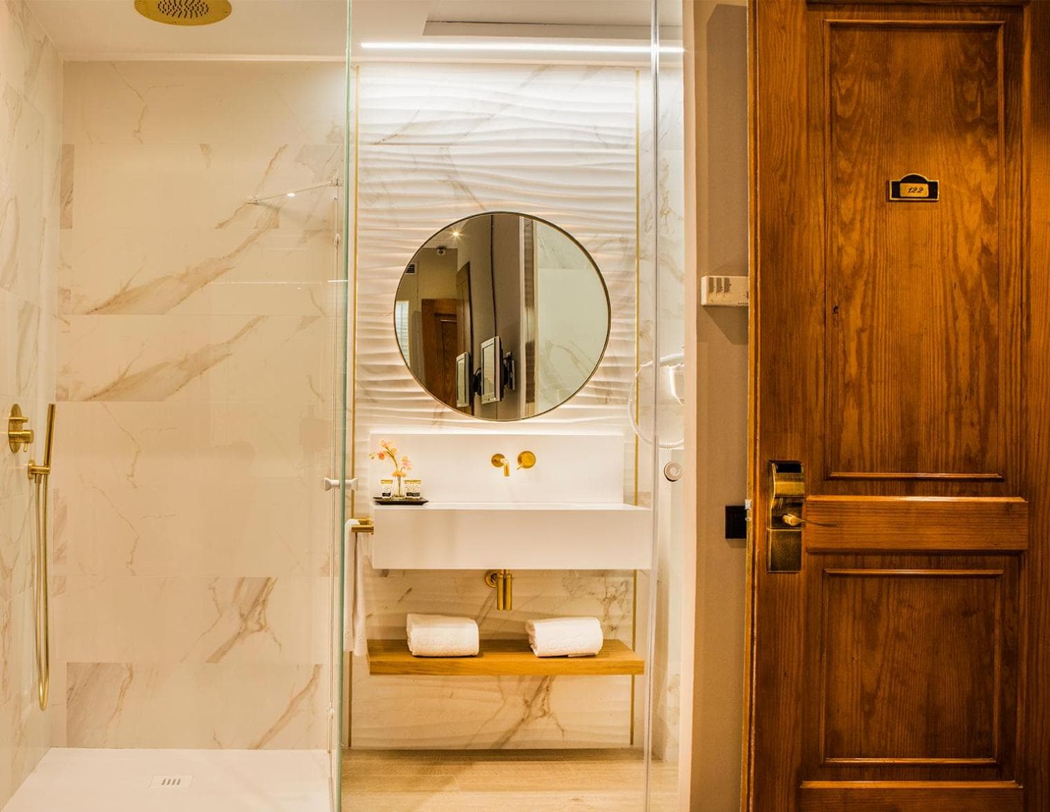 Hotel Nouvel — 21