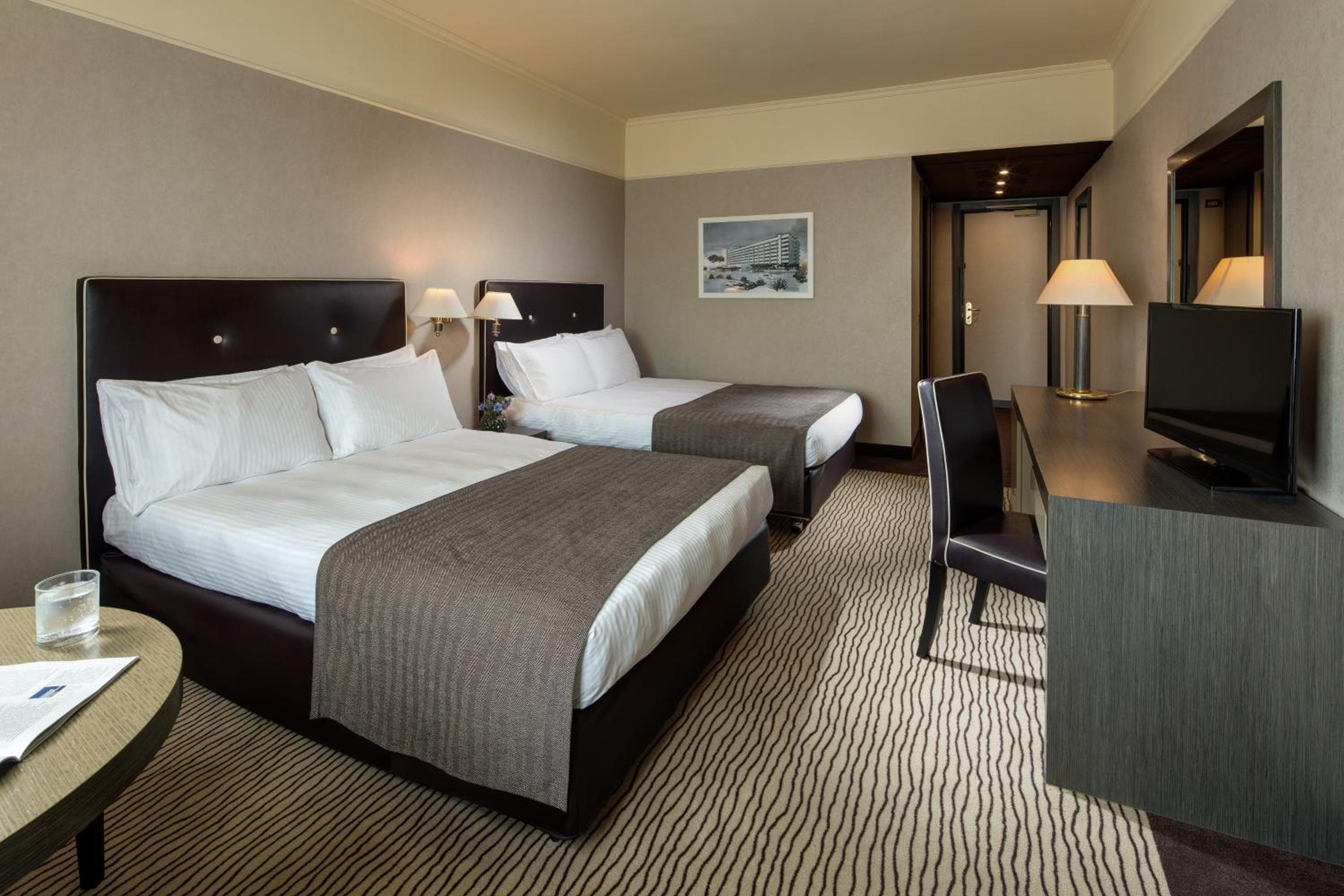 Holiday Inn Rome - Eur Parco Dei Medici by IHG — 7