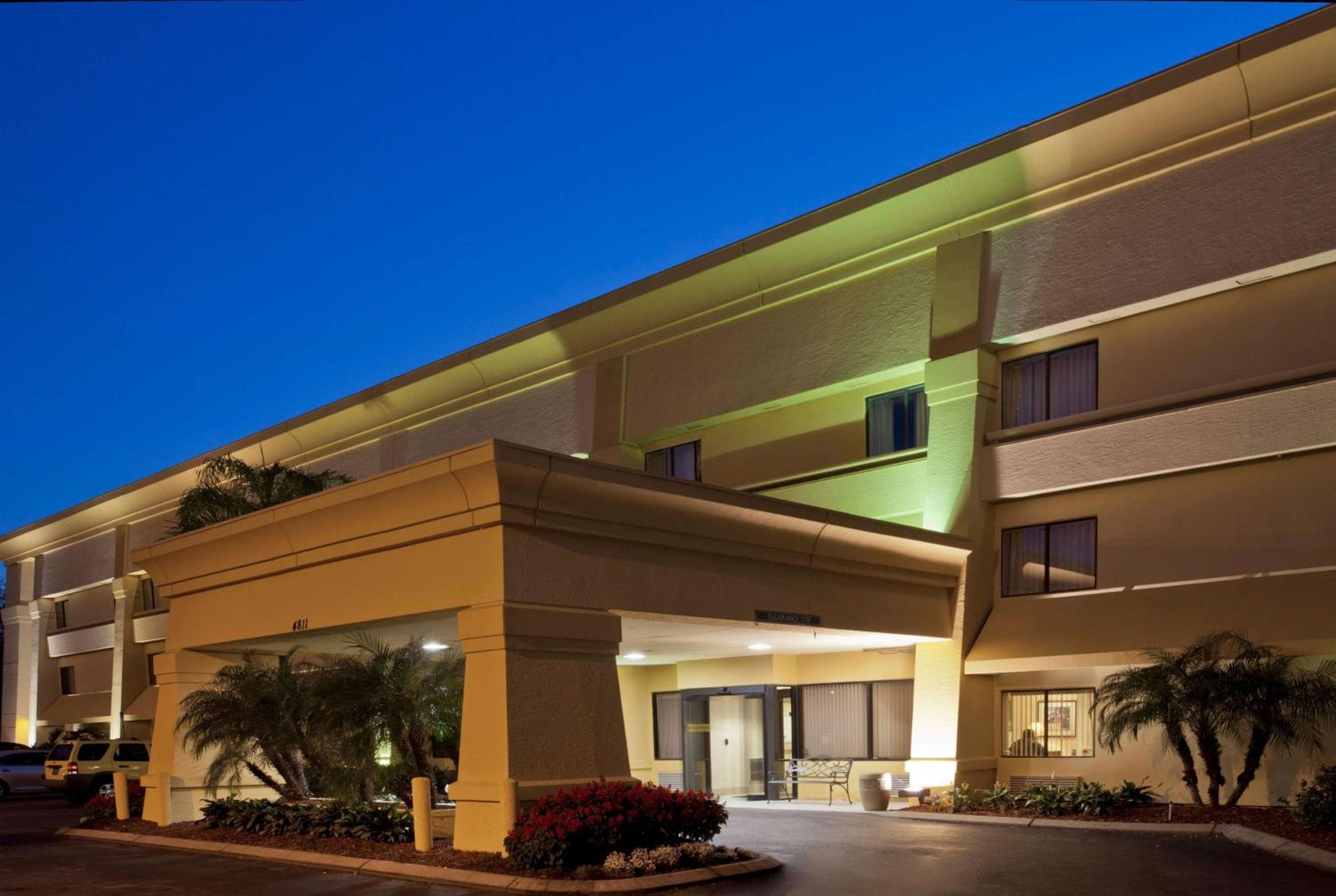 La Quinta by Wyndham Tampa Fairgrounds - Casino — 21