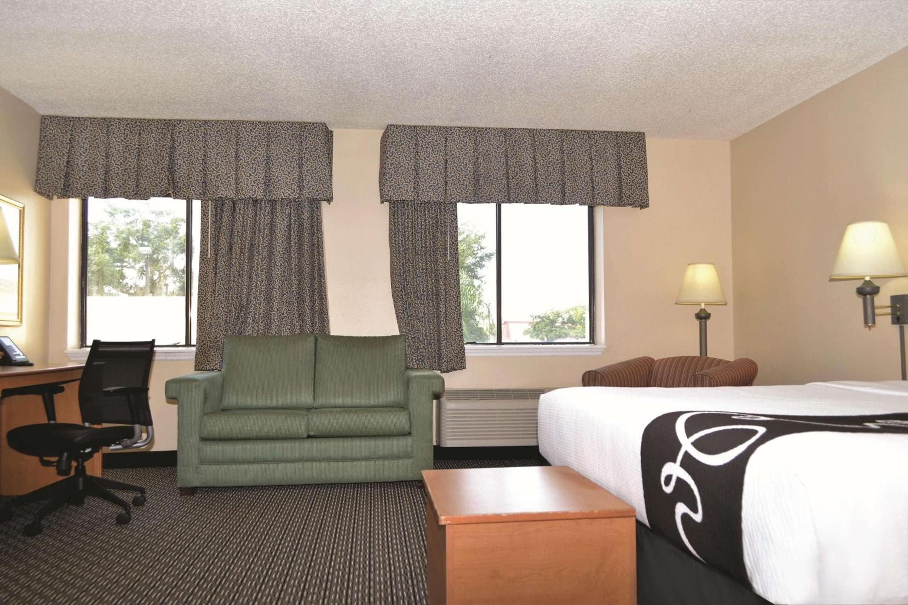 La Quinta by Wyndham Tampa Fairgrounds - Casino — 28