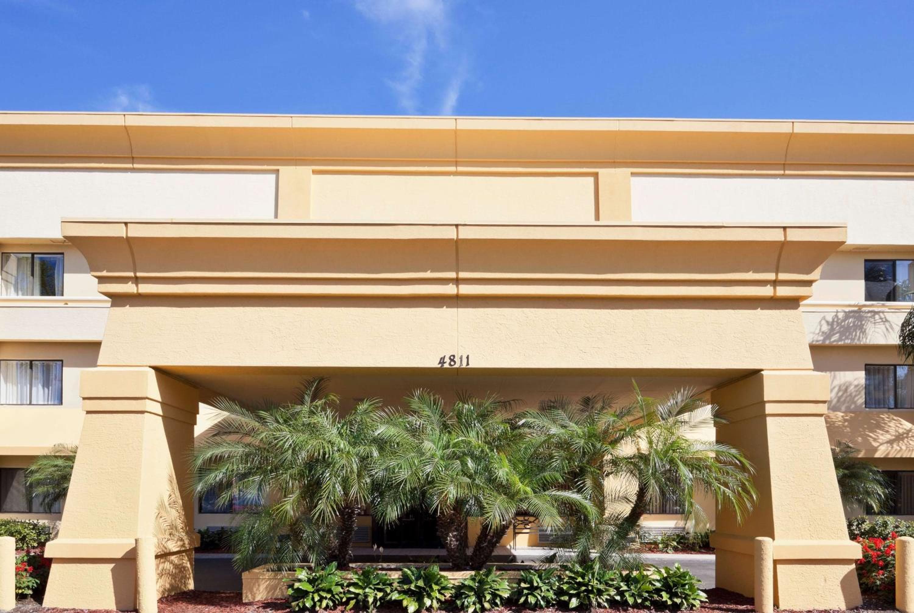La Quinta by Wyndham Tampa Fairgrounds - Casino — 1