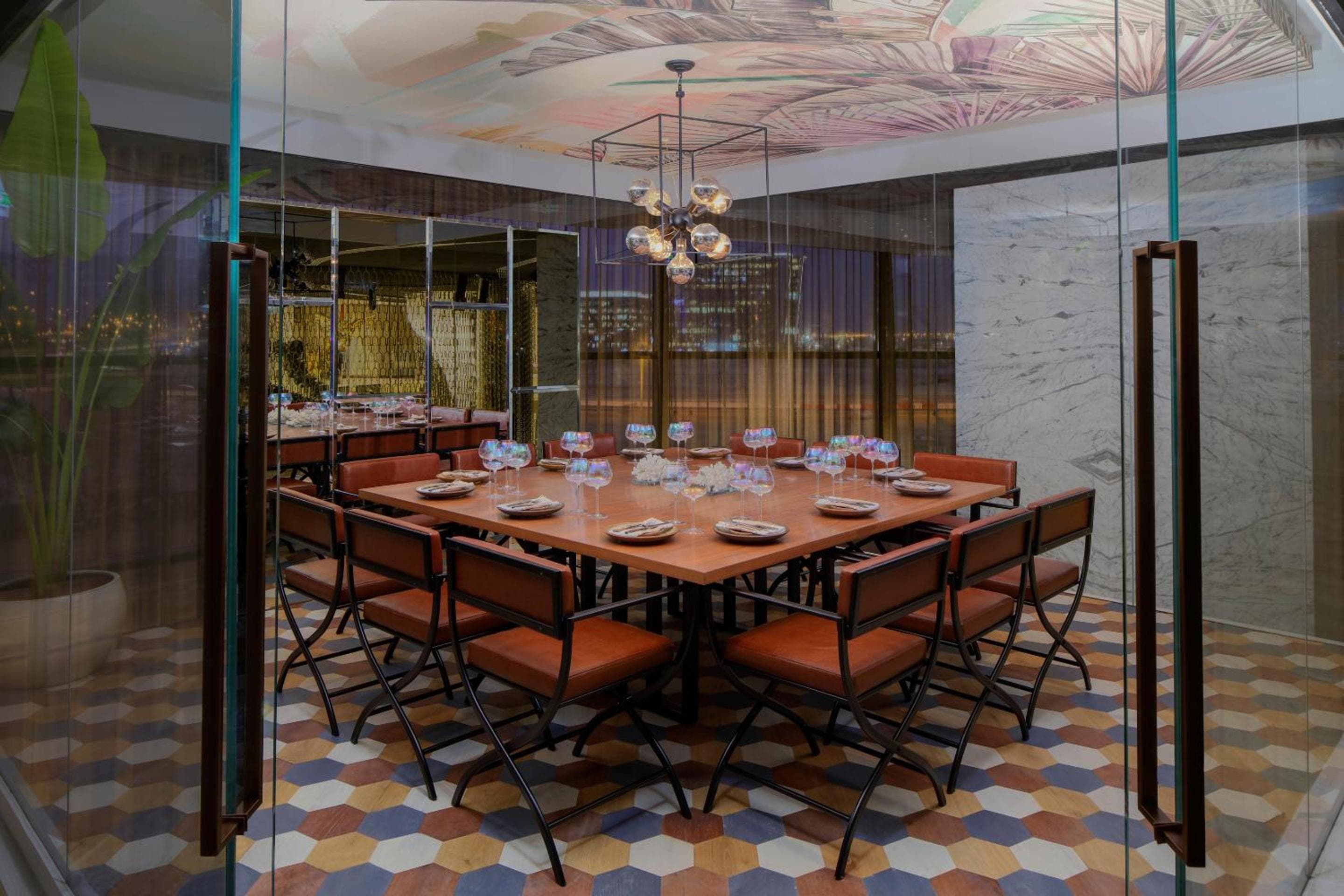 Paramount Hotel Dubai — 11