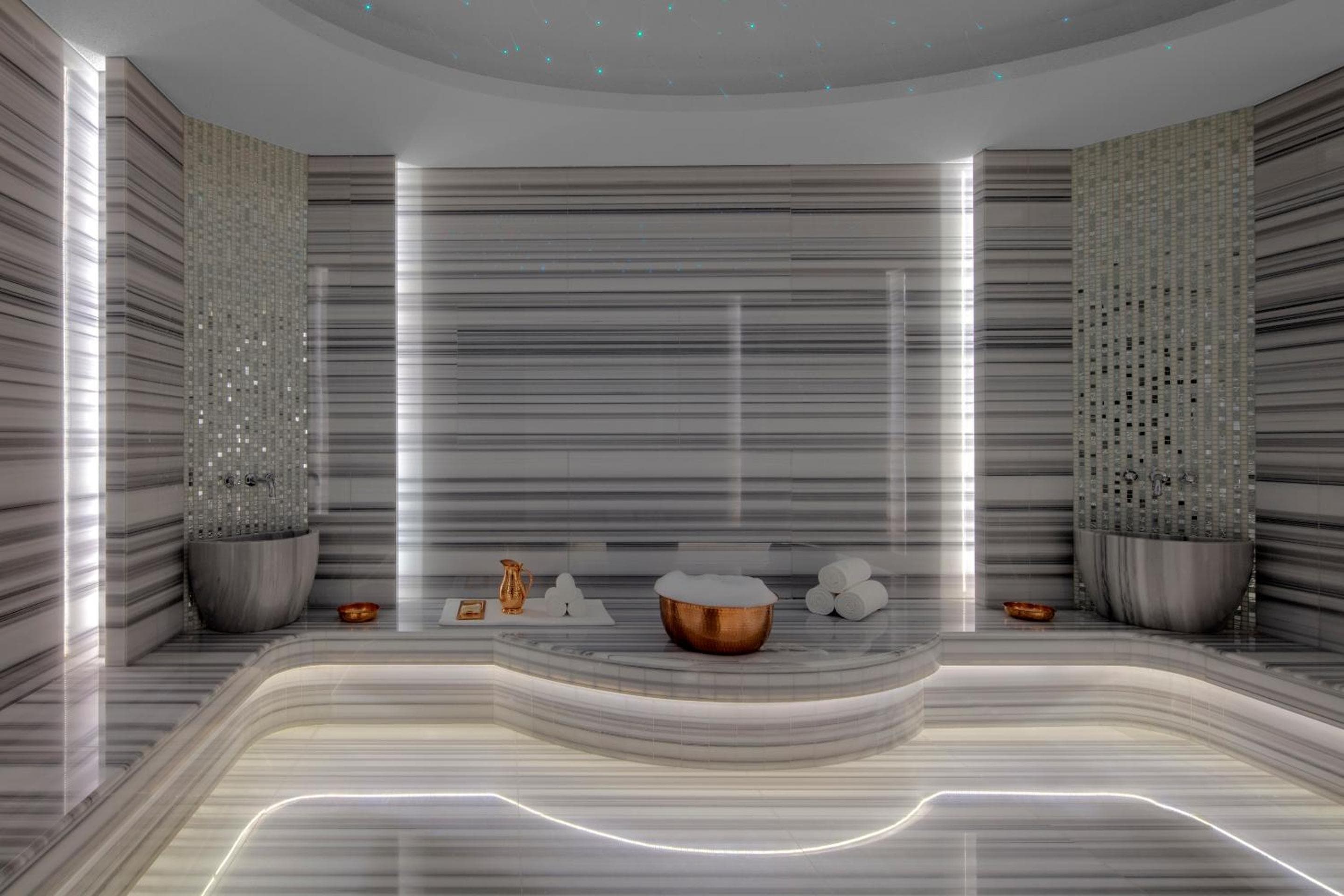 Paramount Hotel Dubai — 18
