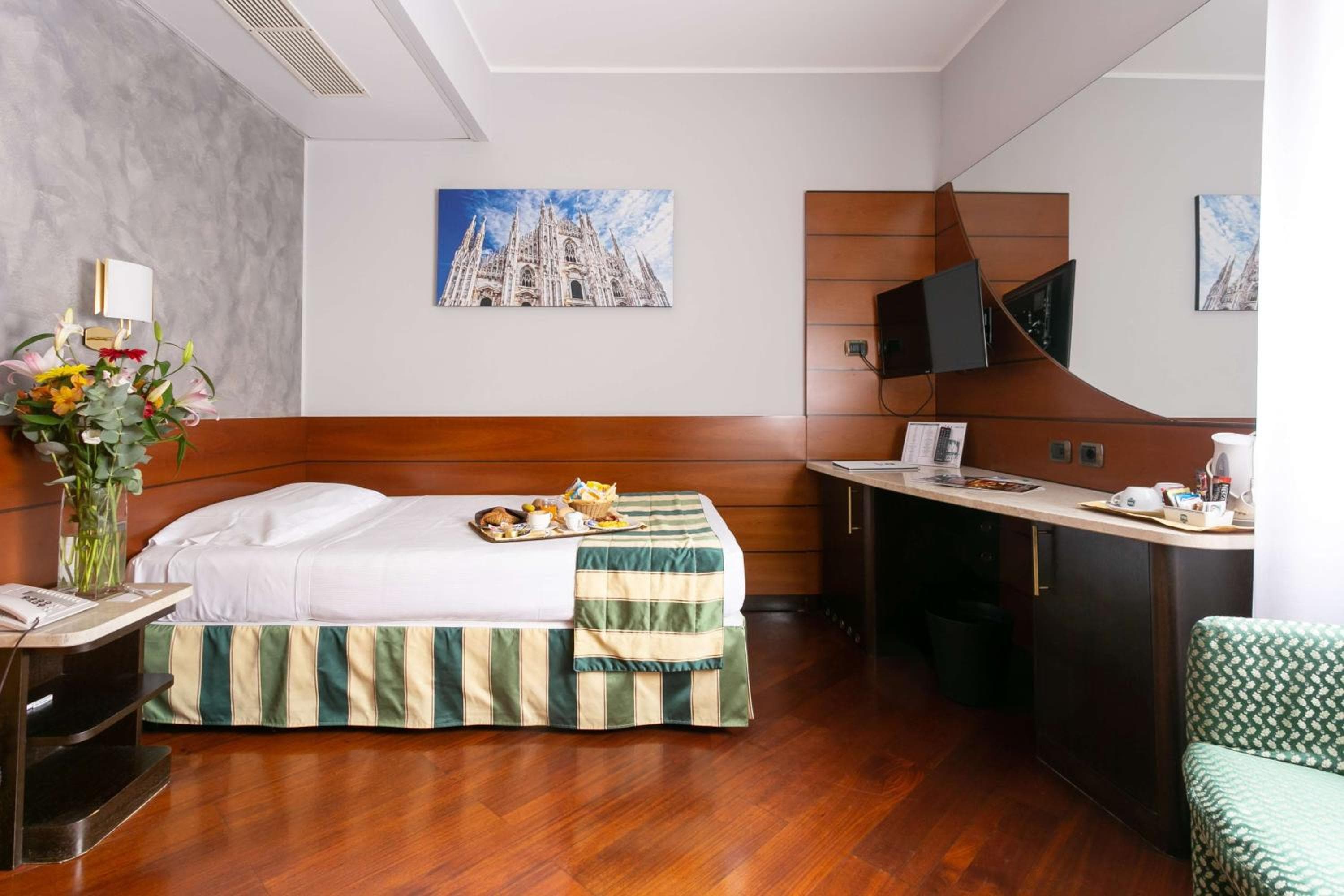 Hotel Mirage Sure Hotel Collection by Best Western — 20
