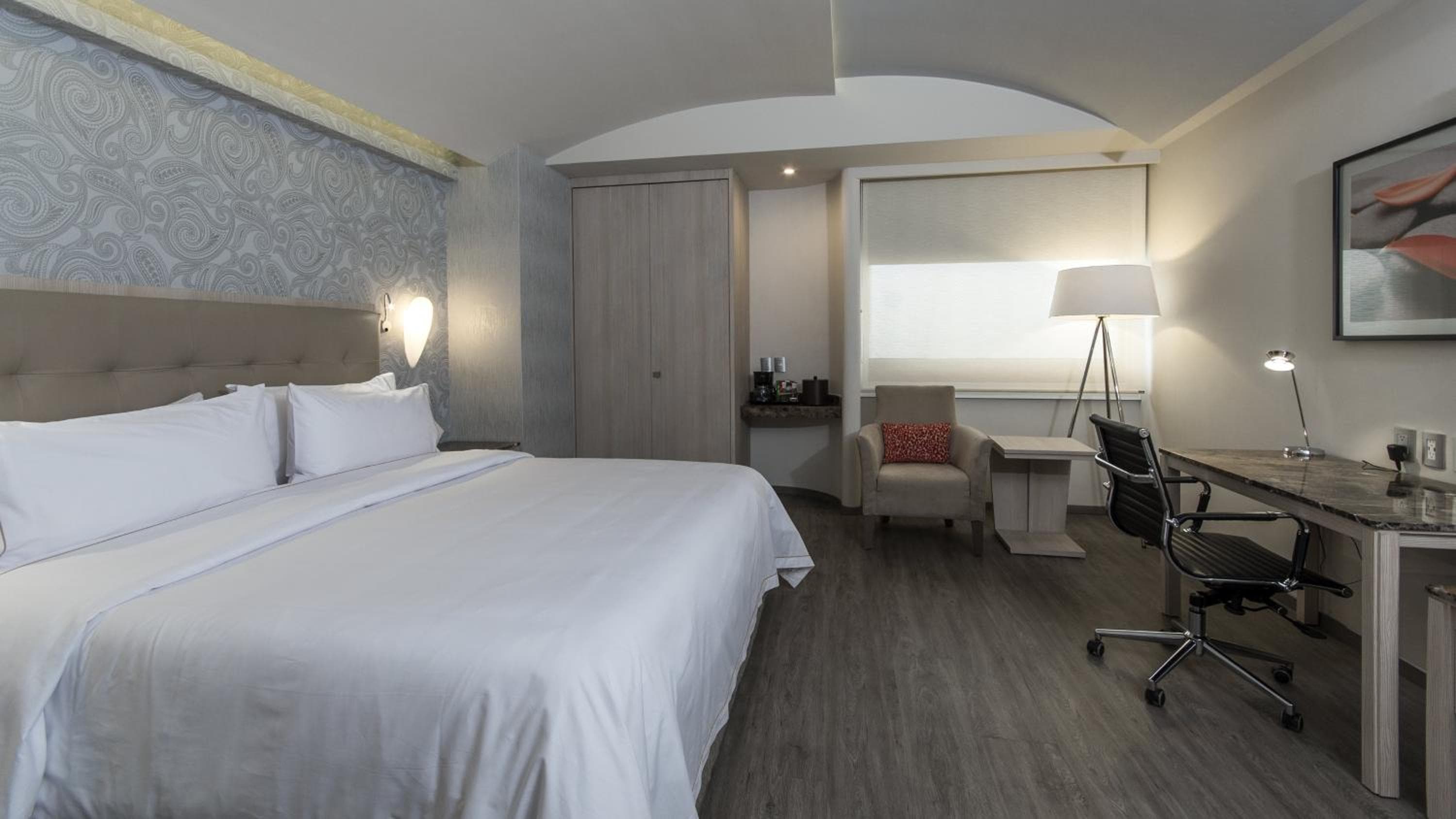 Holiday Inn Express Mexico- Toreo by IHG — 4