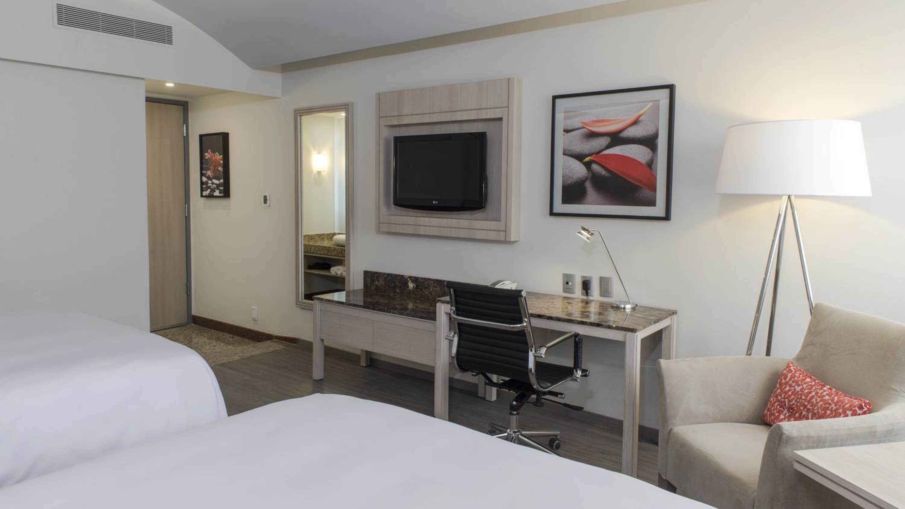 Holiday Inn Express Mexico- Toreo, un hotel IHG — 19