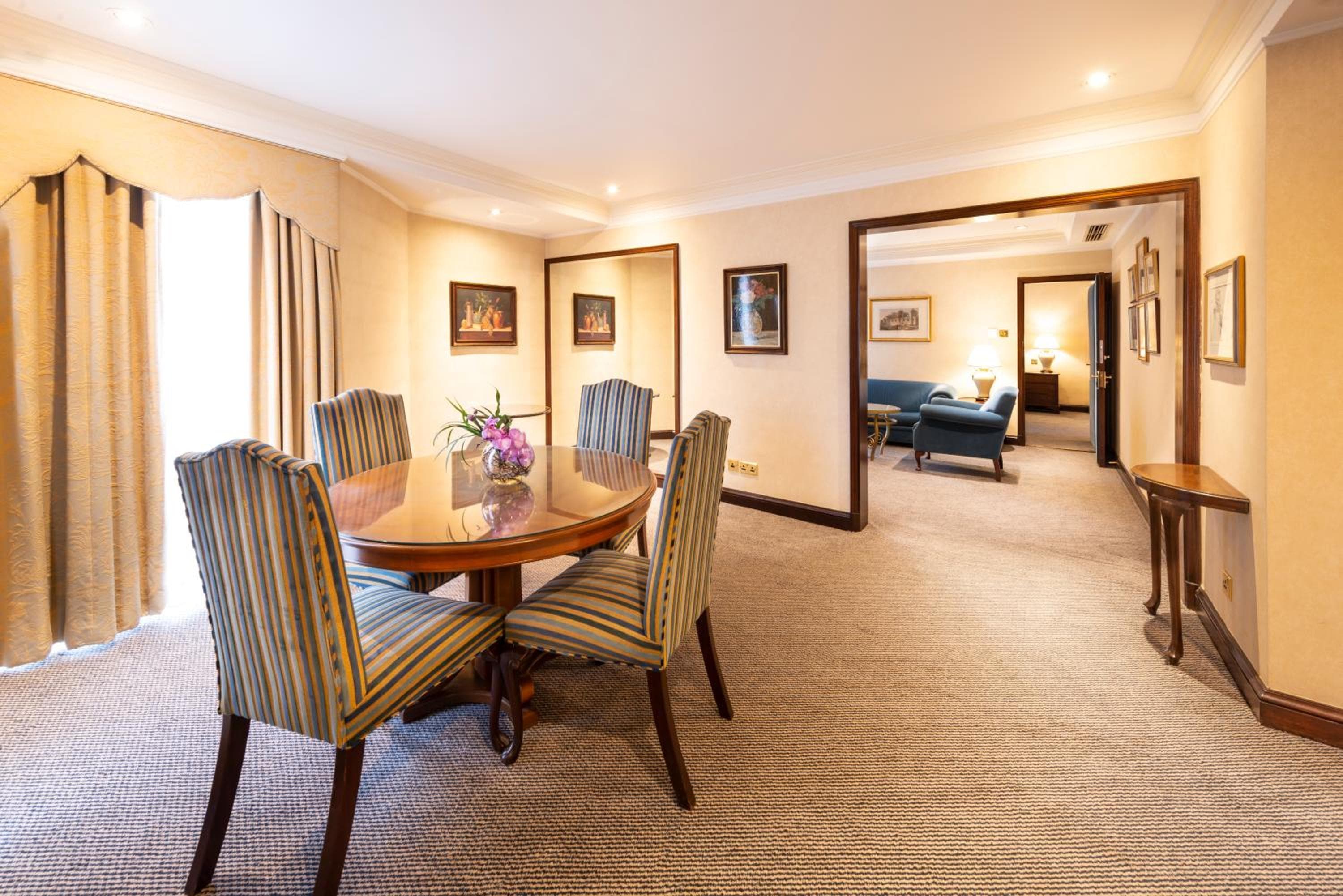 Millennium Gloucester Hotel Londres — 9