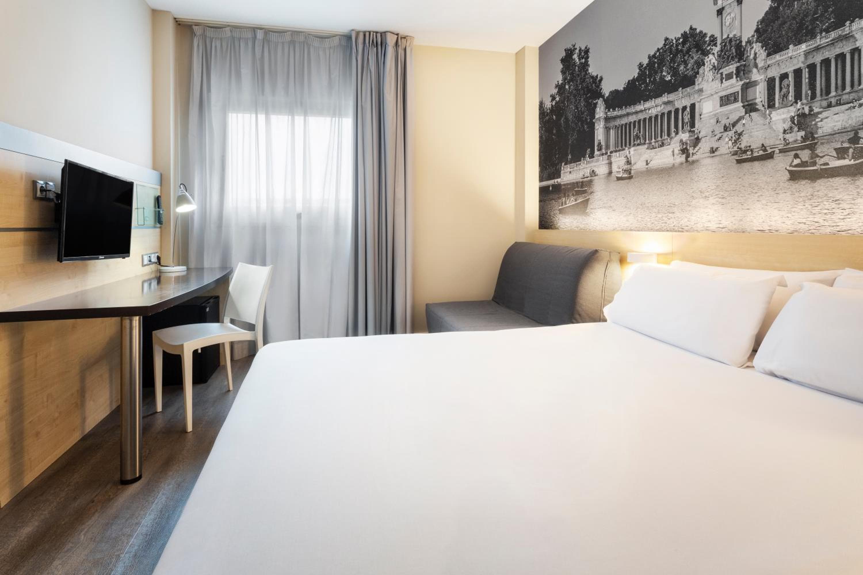 B&B HOTEL Madrid Aeropuerto T1 T2 T3 — 2