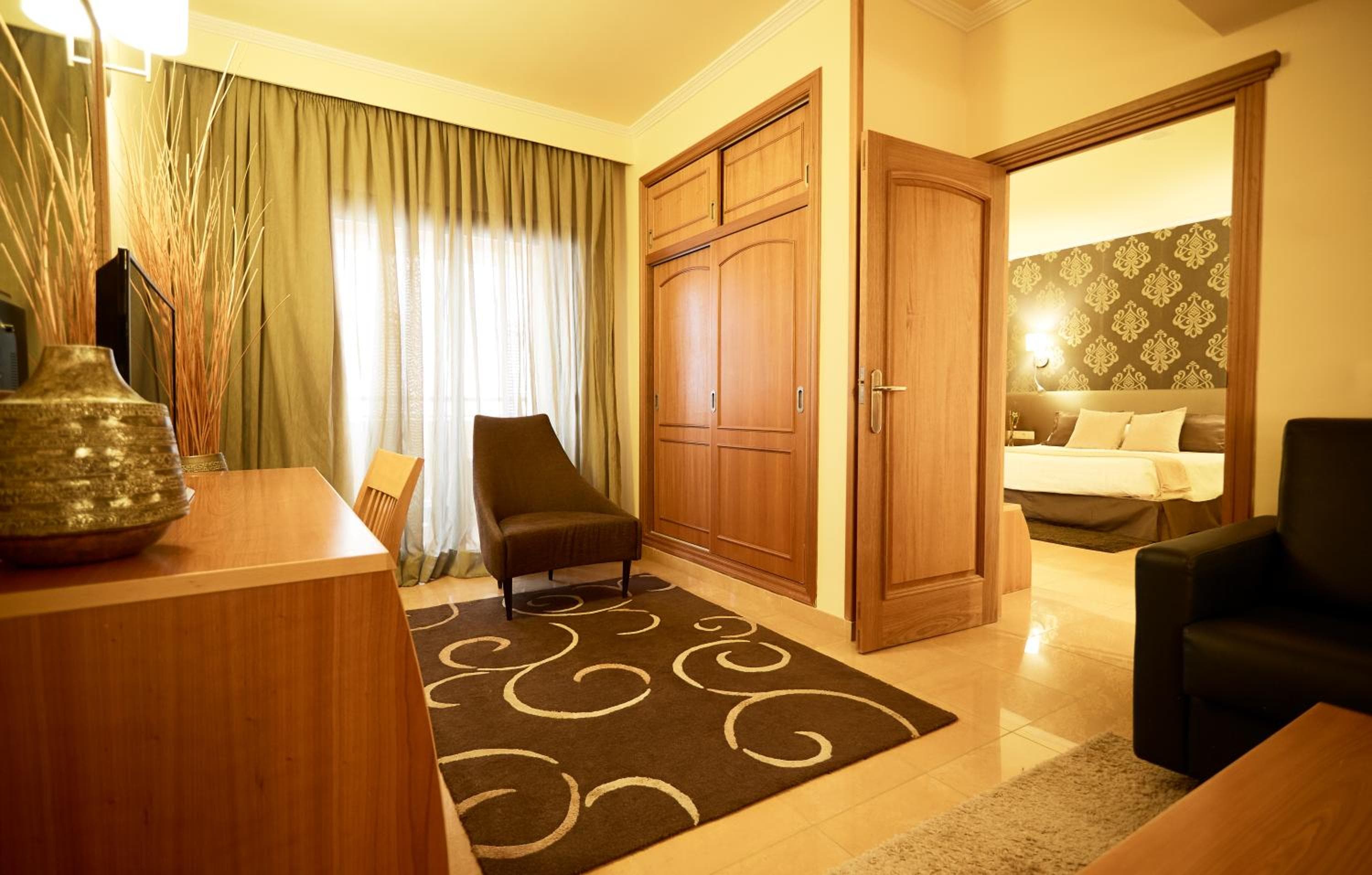 Visita l'Hotel La Cala — 14