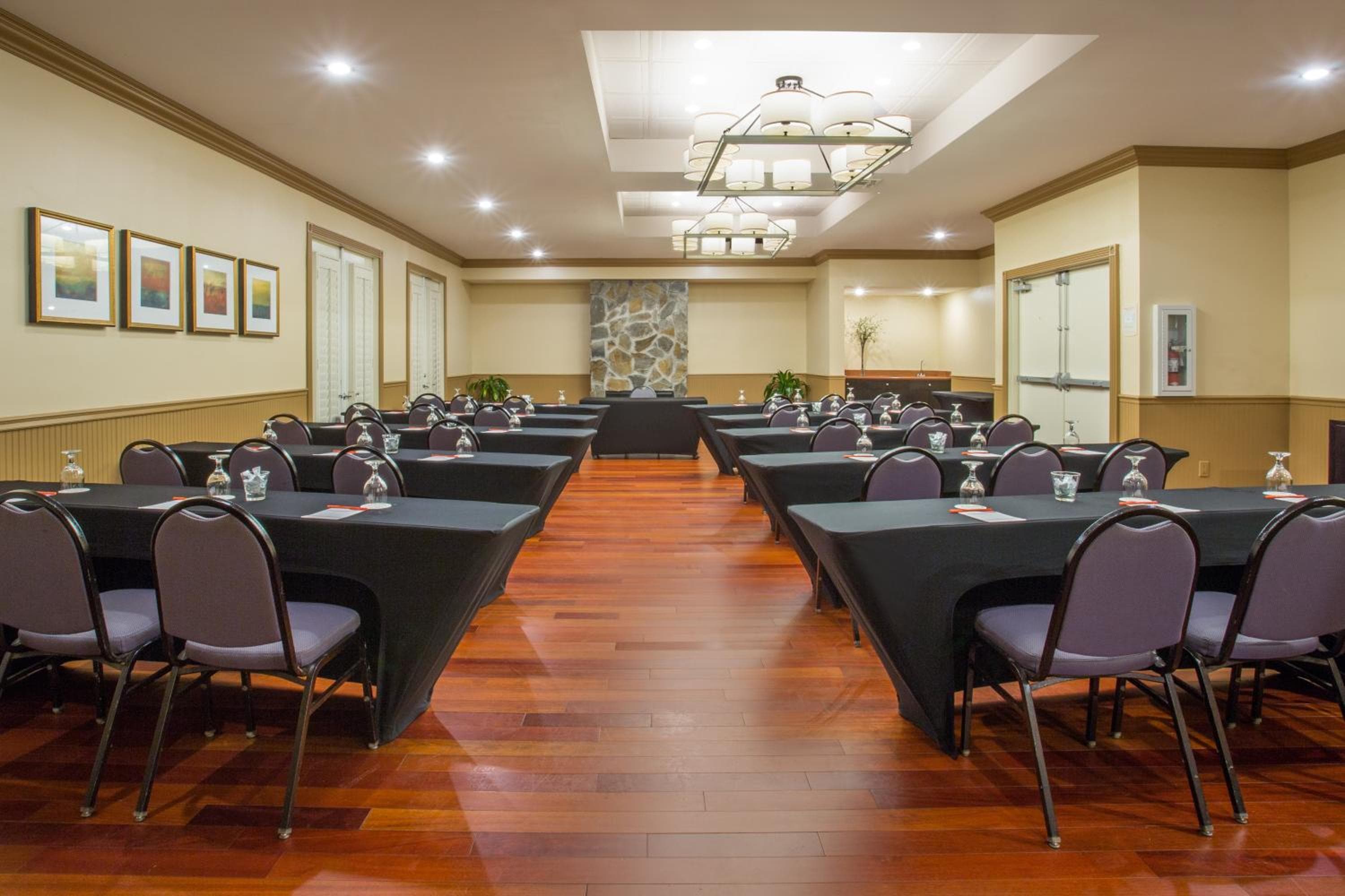 Crowne Plaza Orlando-Downtown by IHG — 14