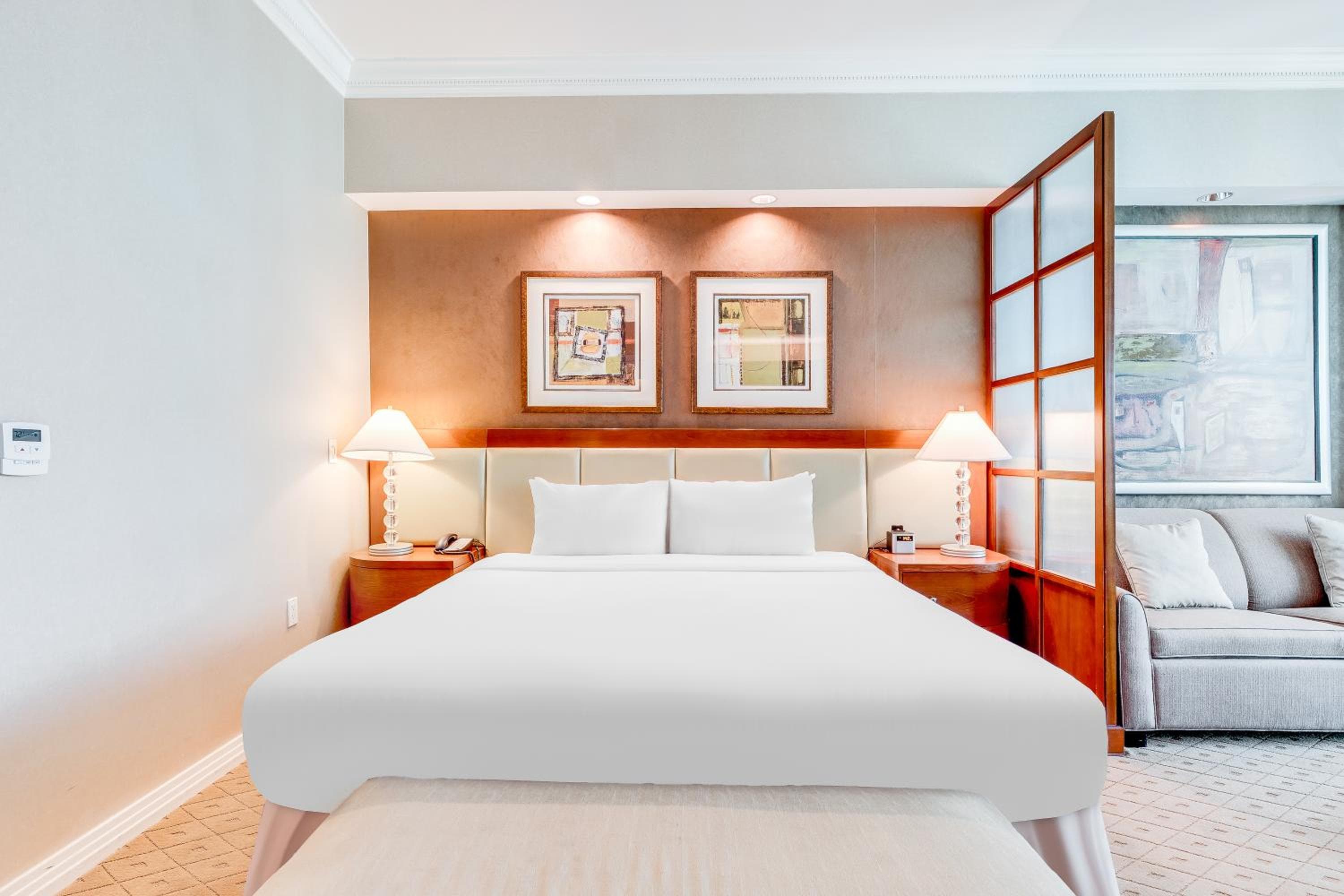 Jet di lusso al The Signature Condo Hotel — 17